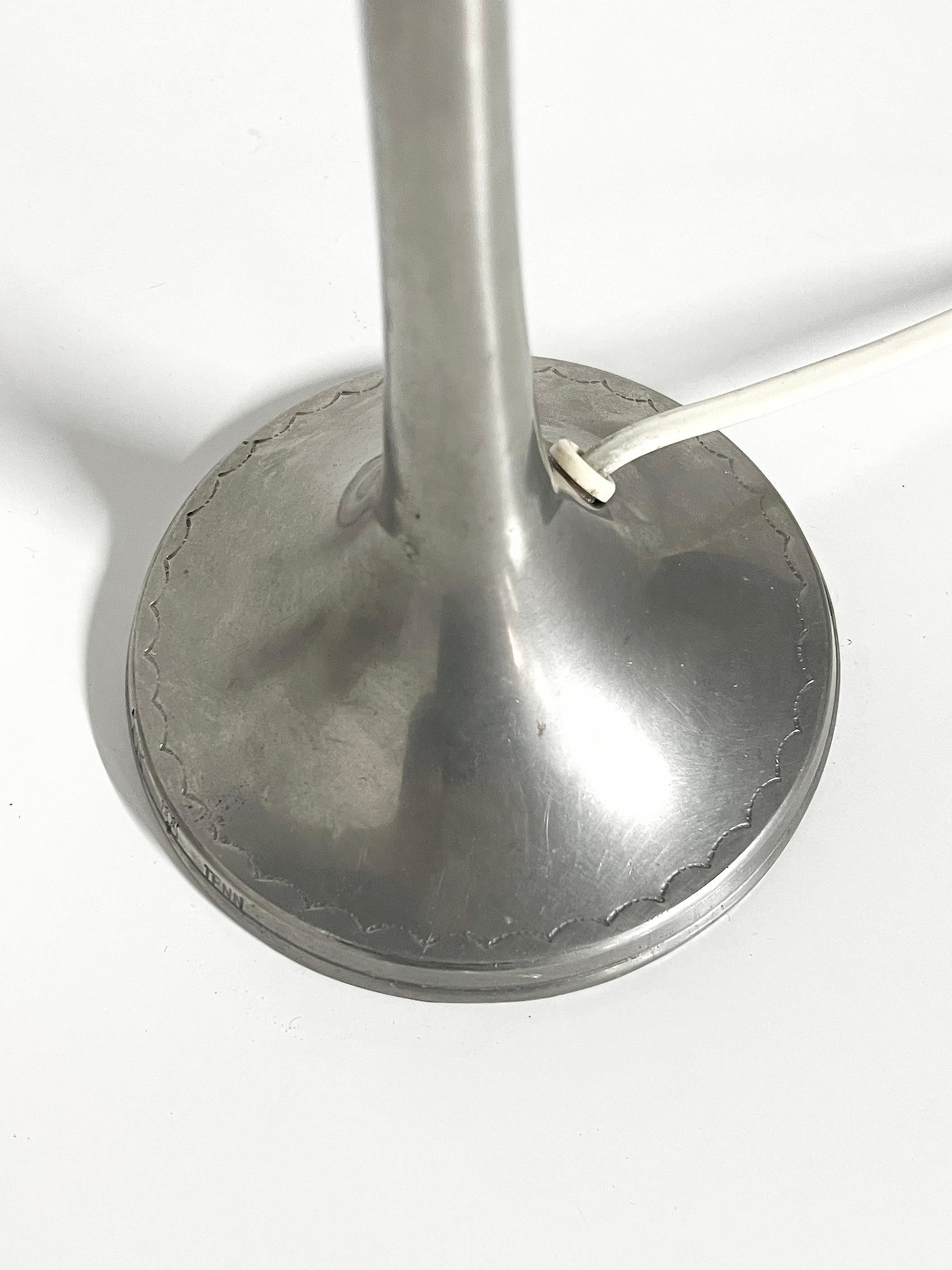 Milieu du XXe siècle Lampe de table moderne scandinave en étain de Thorild Knutsson -1930 en vente