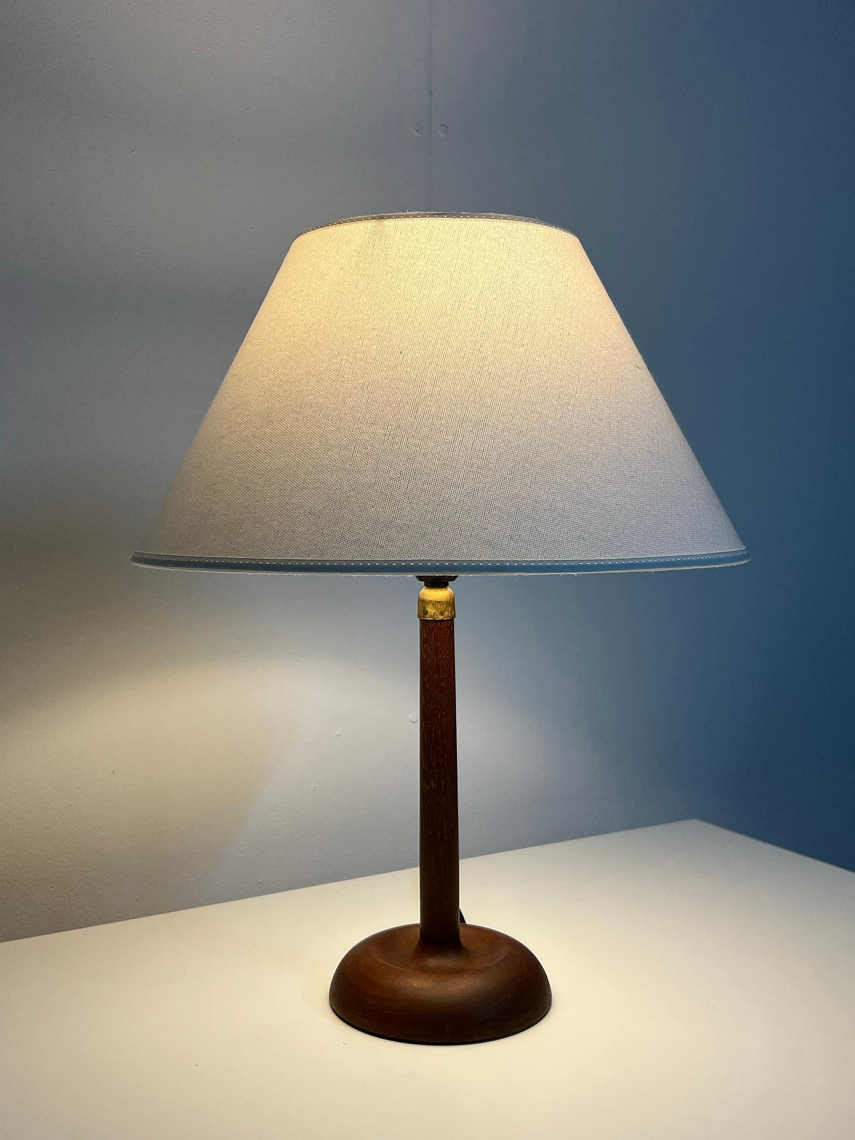 Swedish Scandinavian Modern Table Lamp in Teak, Sweden ca 1950-60s For Sale