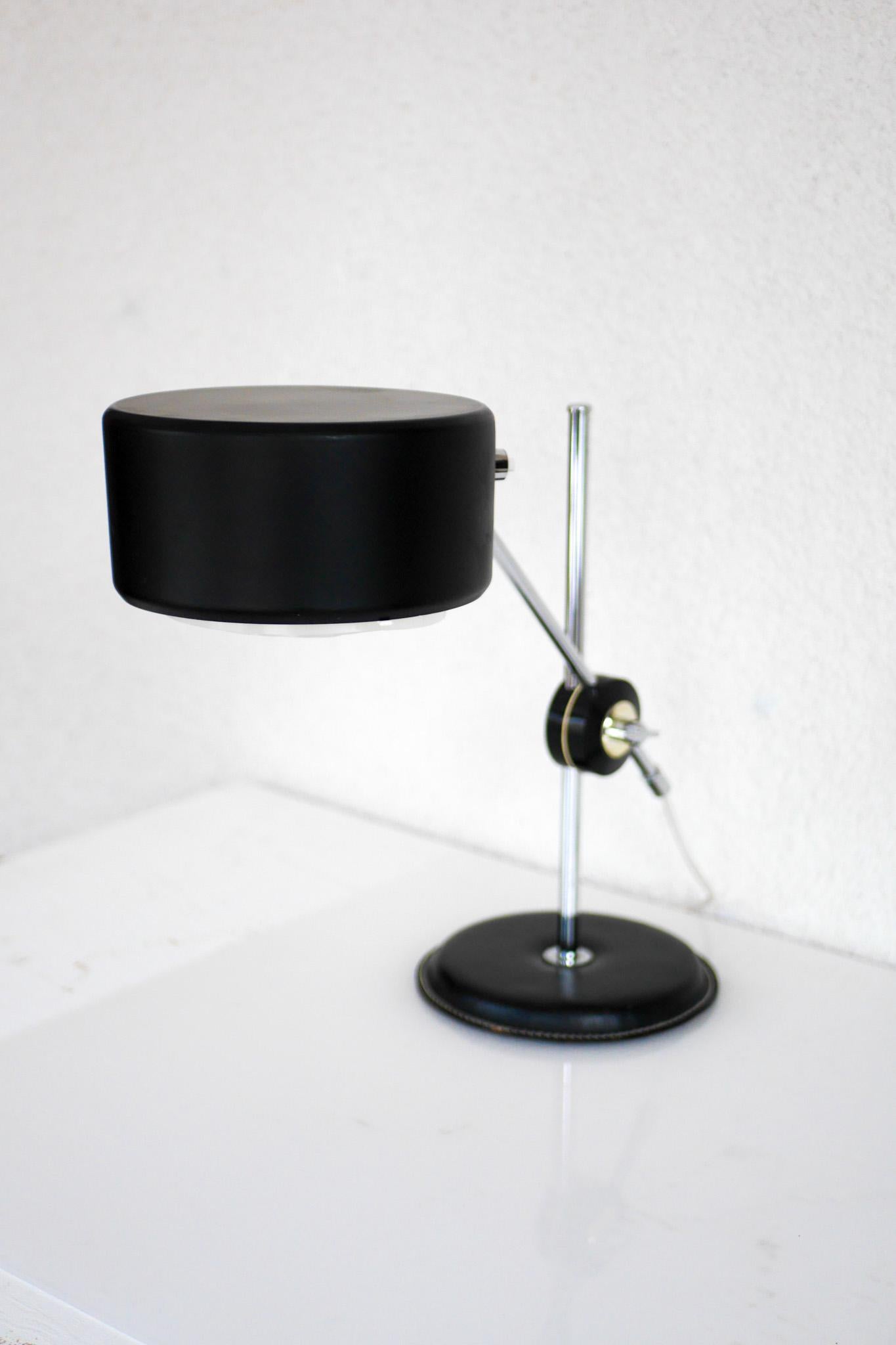 Scandinavian modern table lamp, 