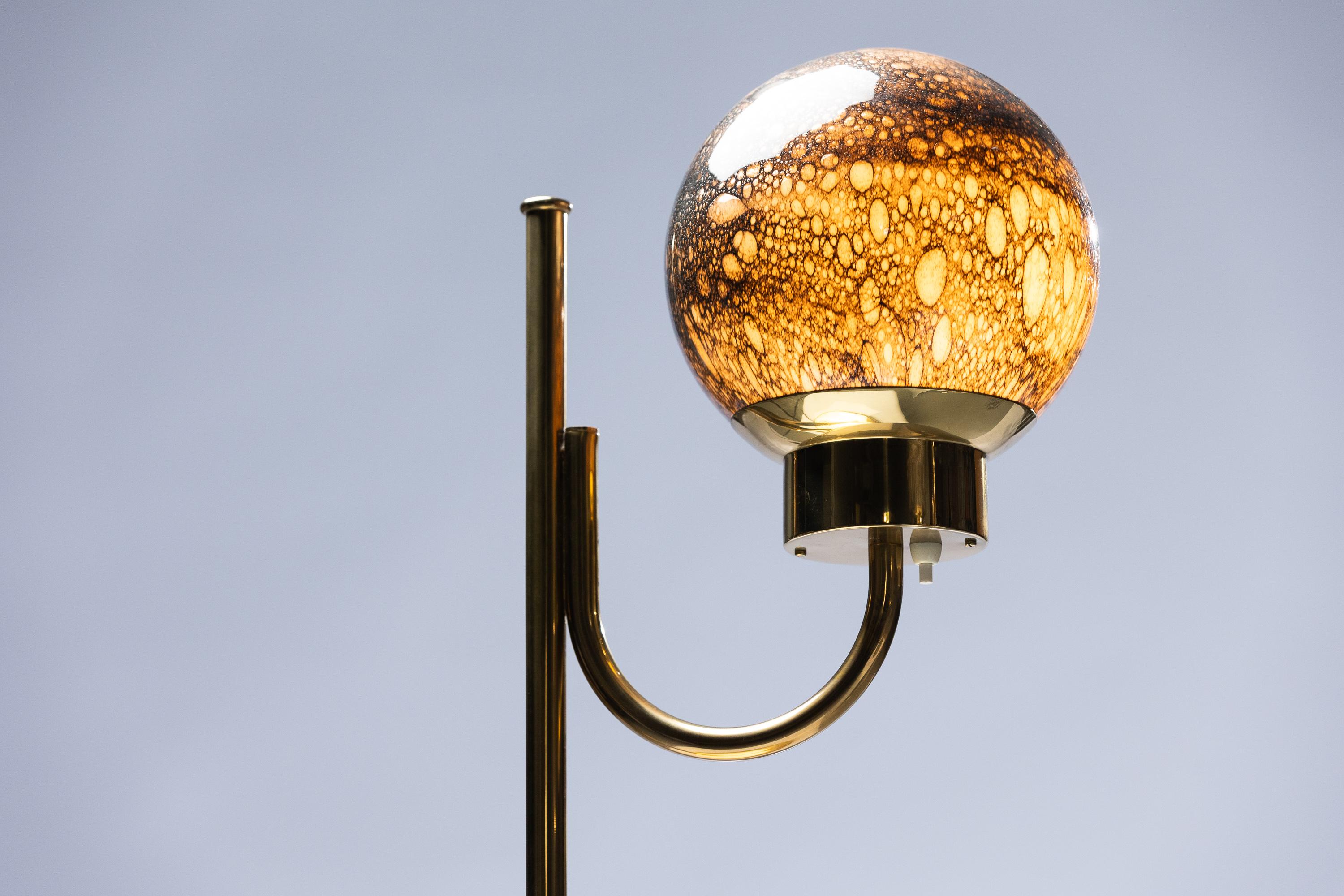 Scandinavian Modern Table Lamps - Pair of Bergboms B-118 with Brass and Glass In Good Condition For Sale In Skå, SE