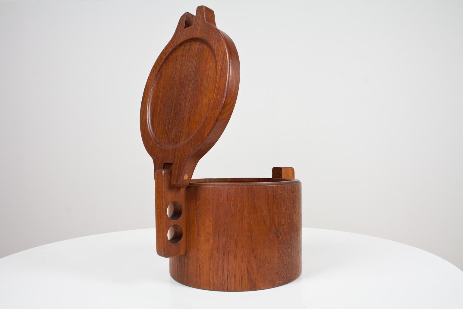 Danish Scandinavian Modern Tableware Large Ice Bucket by Birgit Krogh for Woodline 1979