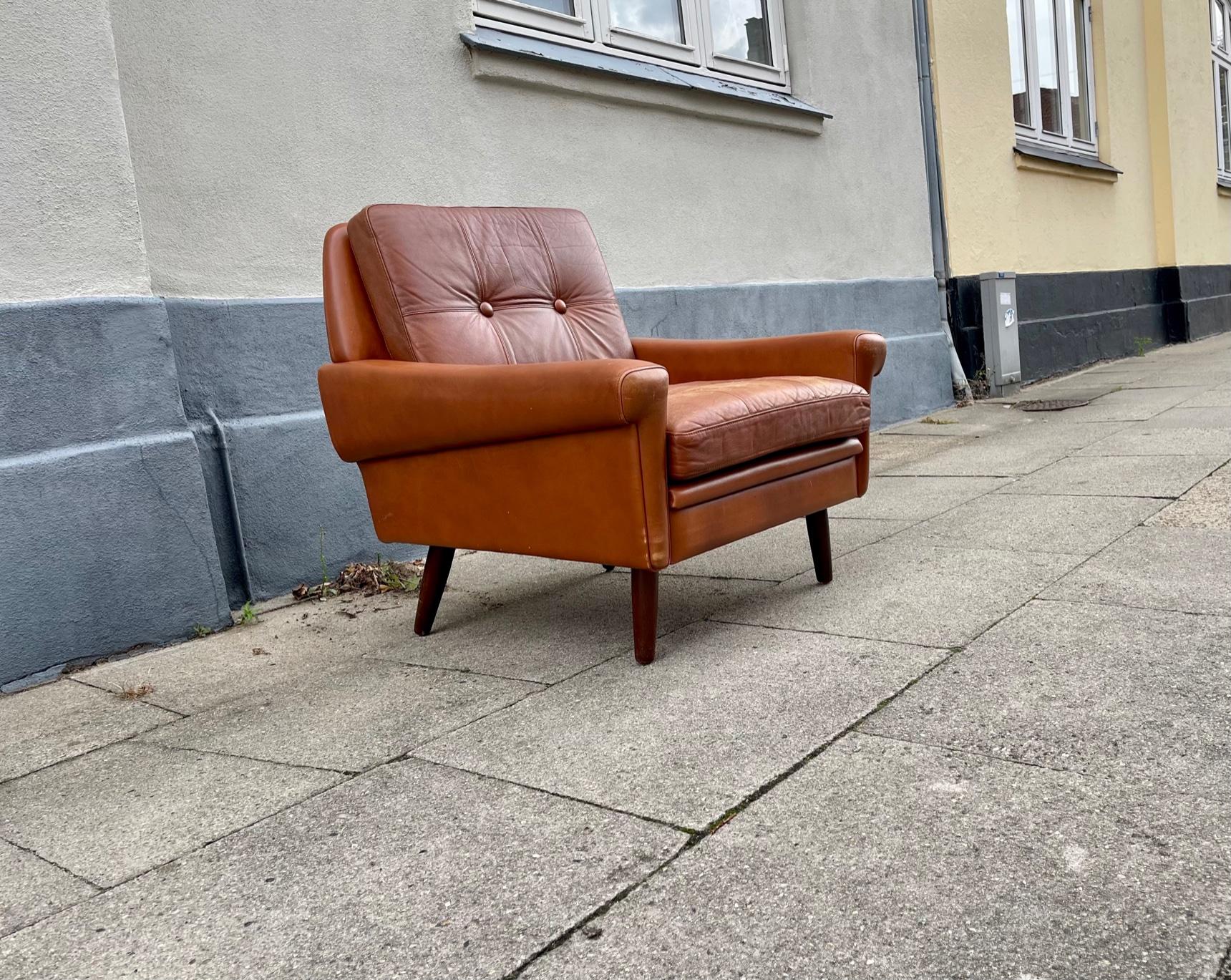 Scandinavian Modern Tanned Leather Lounge Chair by Georg Thams, 1960s 3