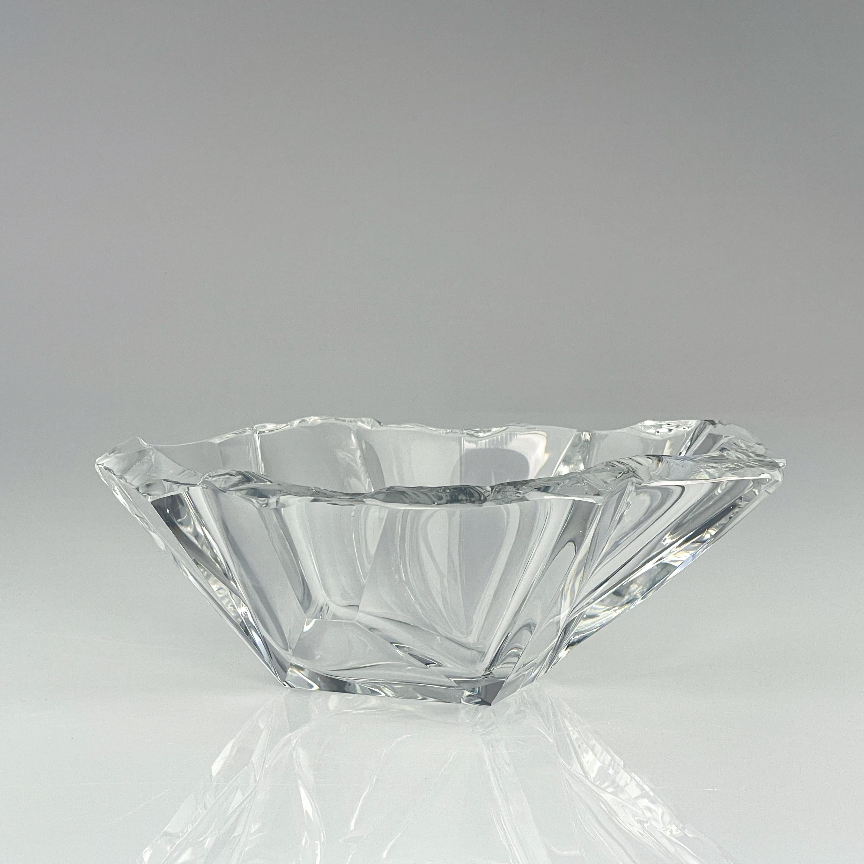 Finnish Scandinavian Modern Tapio Wirkkala Crystal Glass Art Bowl Handblown Iittala 1960