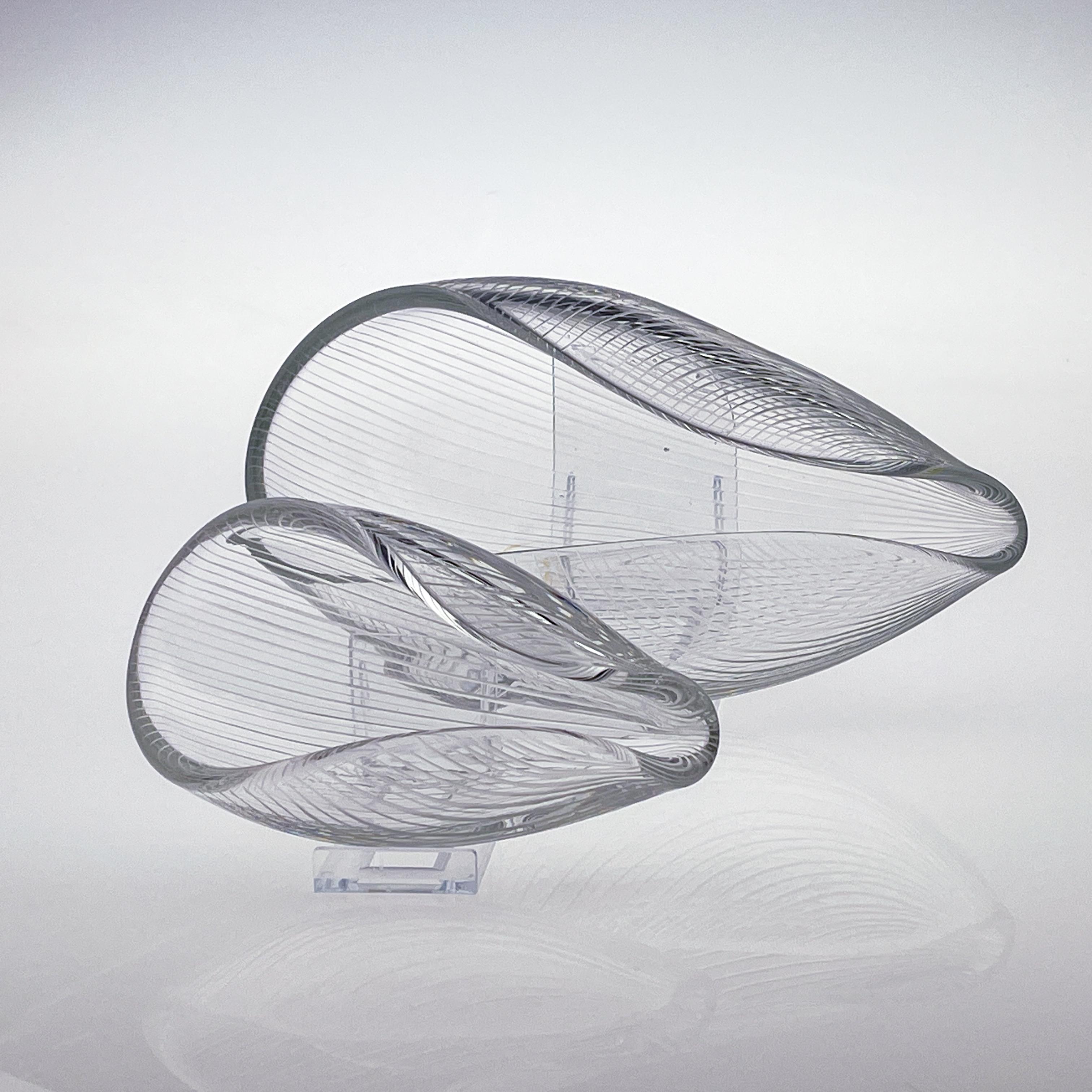 Scandinavian Modern Tapio Wirkkala Two Line Cut Crystal Art Bowls Handblown  For Sale 3
