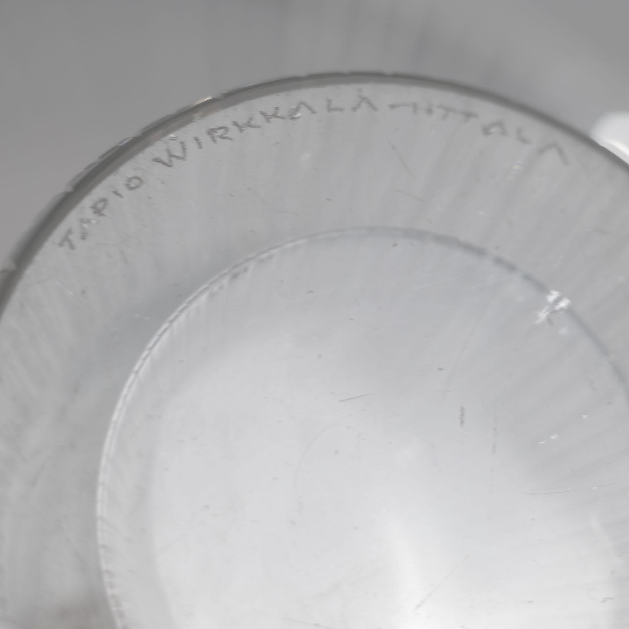 Moderno escandinavo Tapio Wirkkala Dos jarrones Art Line de cristal tallado Soplado a mano  3