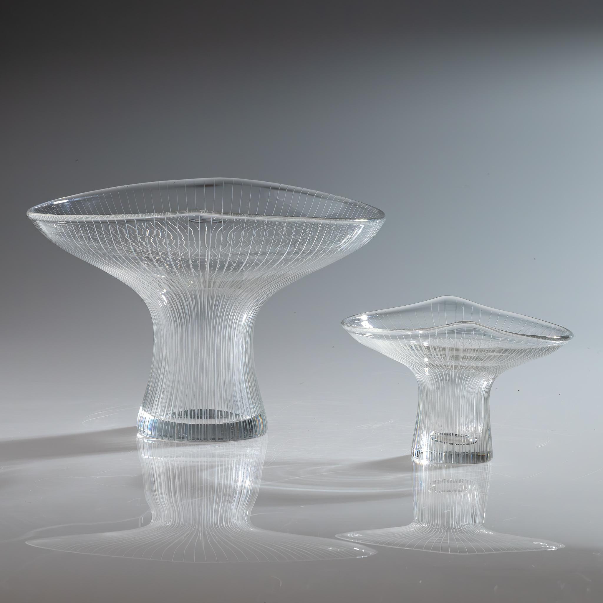 Moderno escandinavo Tapio Wirkkala Dos jarrones Art Line de cristal tallado Soplado a mano  Escandinavo moderno