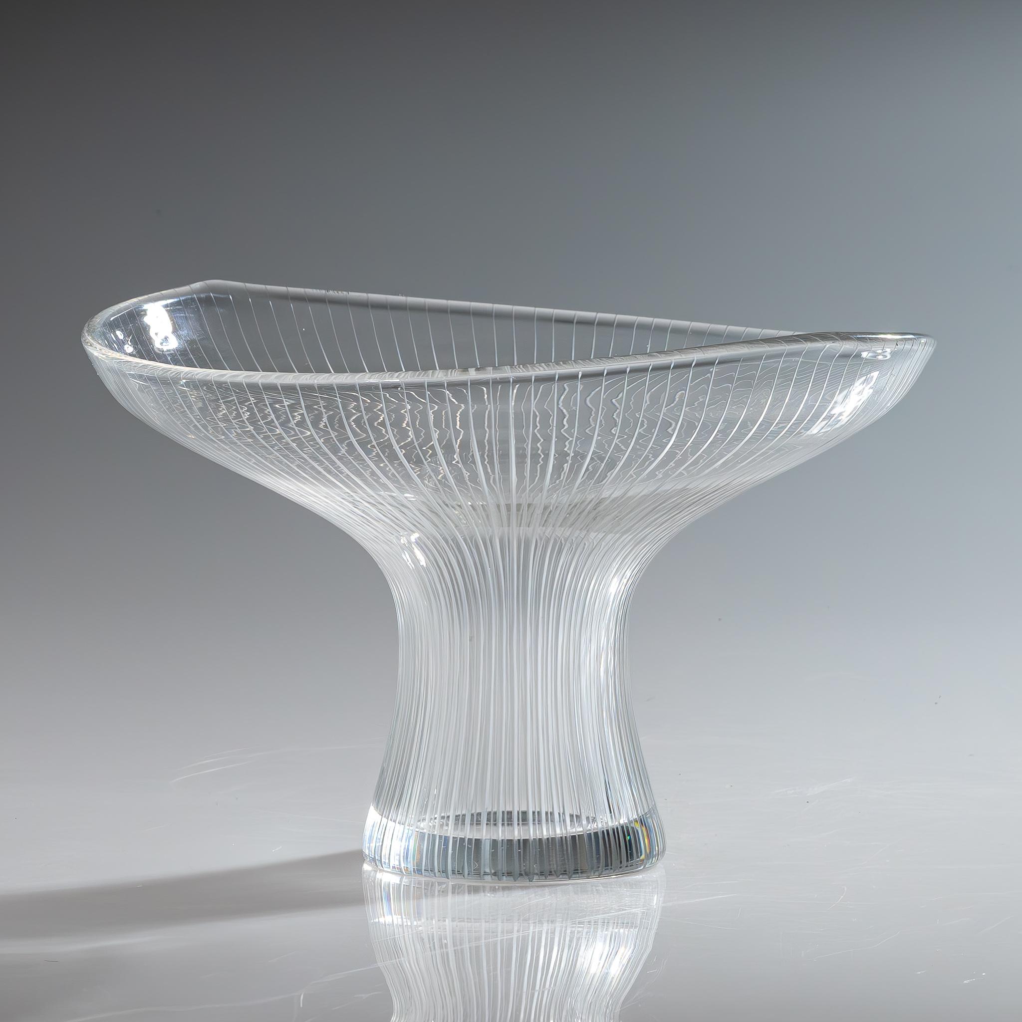 Scandinavian Modern Tapio Wirkkala Two Line Cut Crystal Art vases Handblown  3