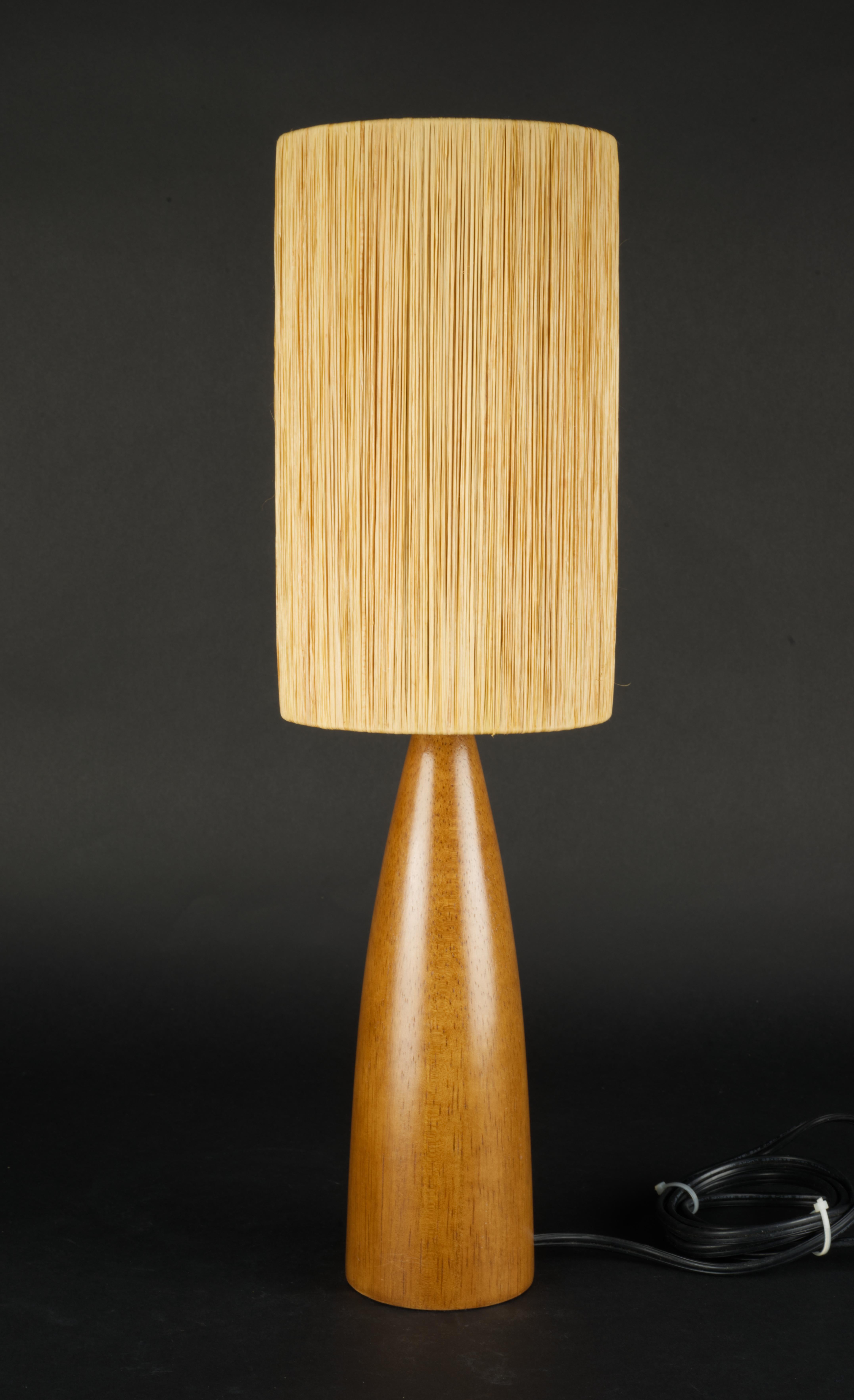 Scandinavian Modern Teak Accent Table Lamp with Original Straw Shade, Mid Centur For Sale 1