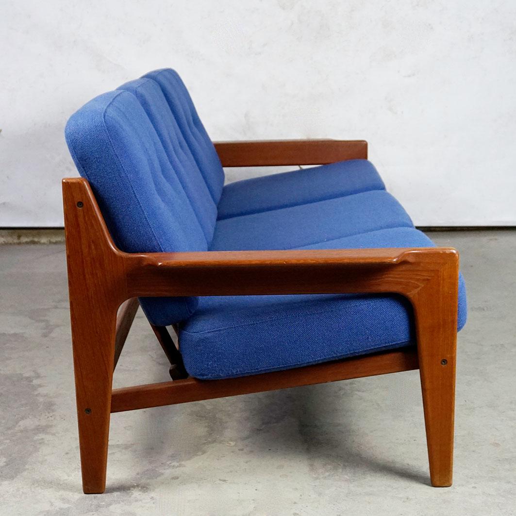Scandinavian Modern Teak and blue Fabric Three Seat Sofa by A.W. Iversen In Good Condition For Sale In Vienna, AT