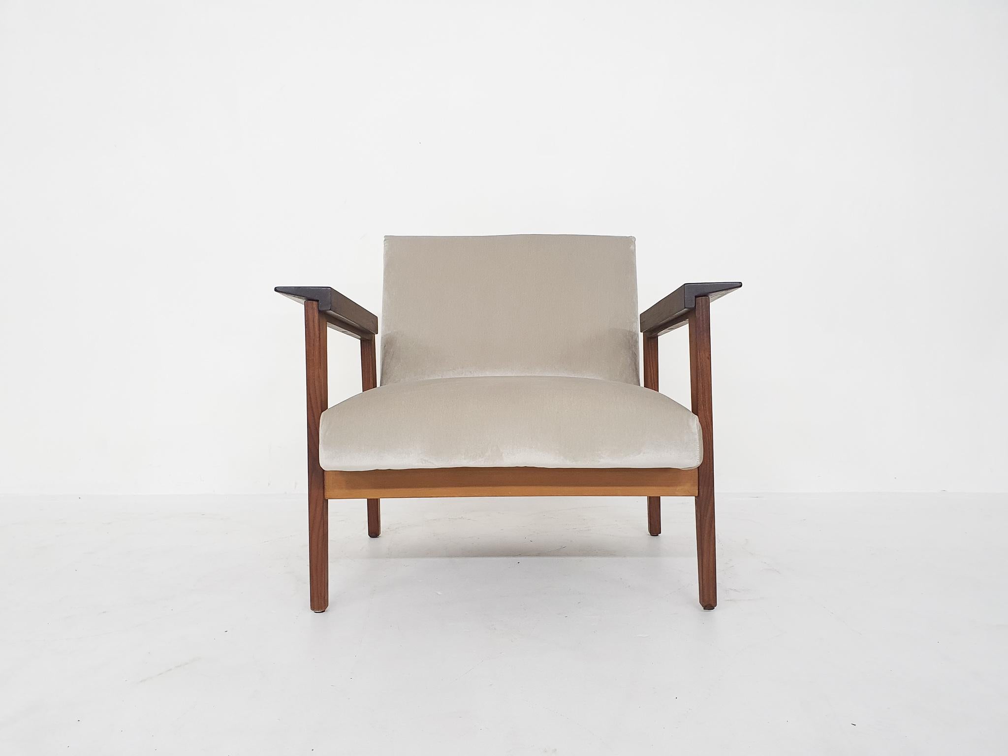 Mid-Century Modern Scandinavian Modern Teak Arm Chair with New Beige Upholstery, 1960's For Sale