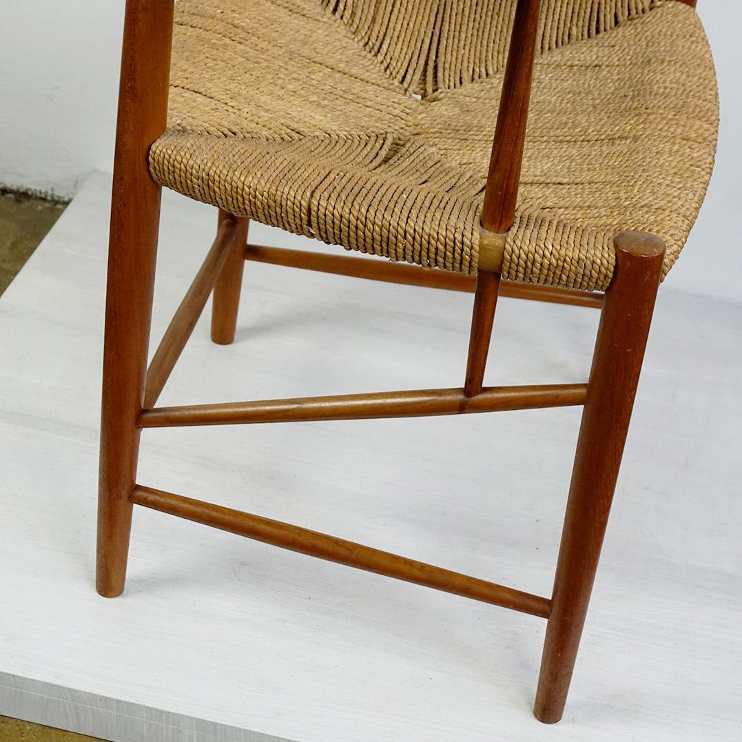 Milieu du XXe siècle The Modern Scandinavian Scandinavian Armchair Mod. 317 par Peter Hvidt pour Soborg Mobler en vente