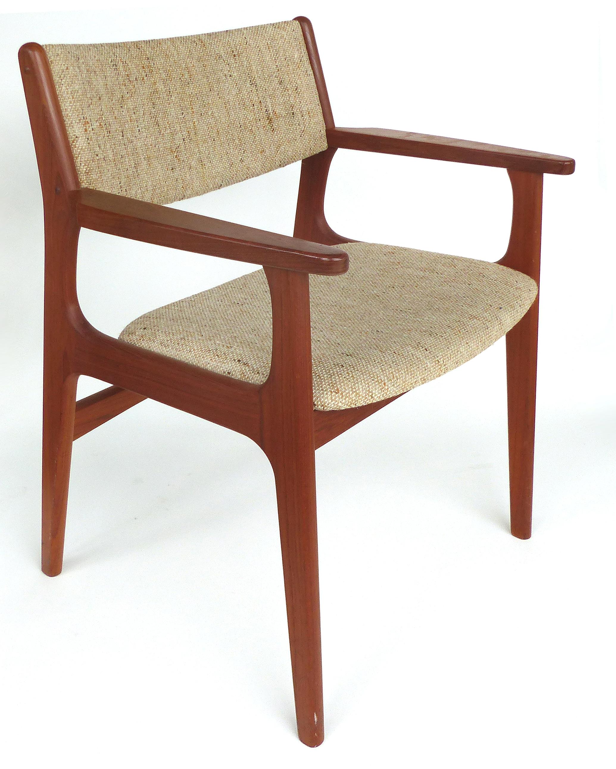 Scandinavian Modern Teak Armchairs In Good Condition In Miami, FL