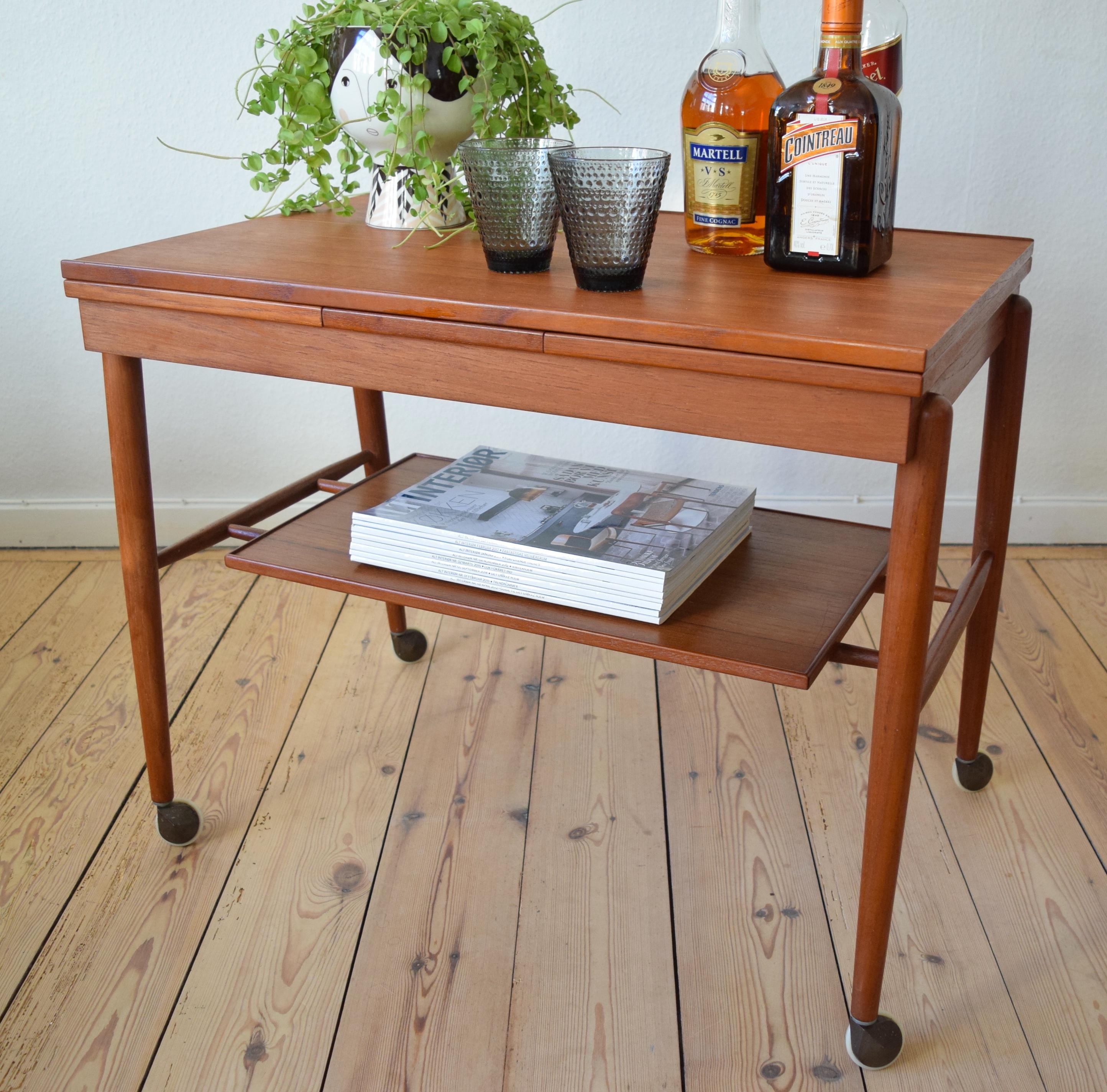 Danish Scandinavian Modern Teak Bar or Serving Cart, Denmark, 1960s For Sale