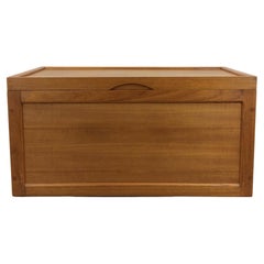 Cassapanca per coperte in teak di The Modern Scandinavian