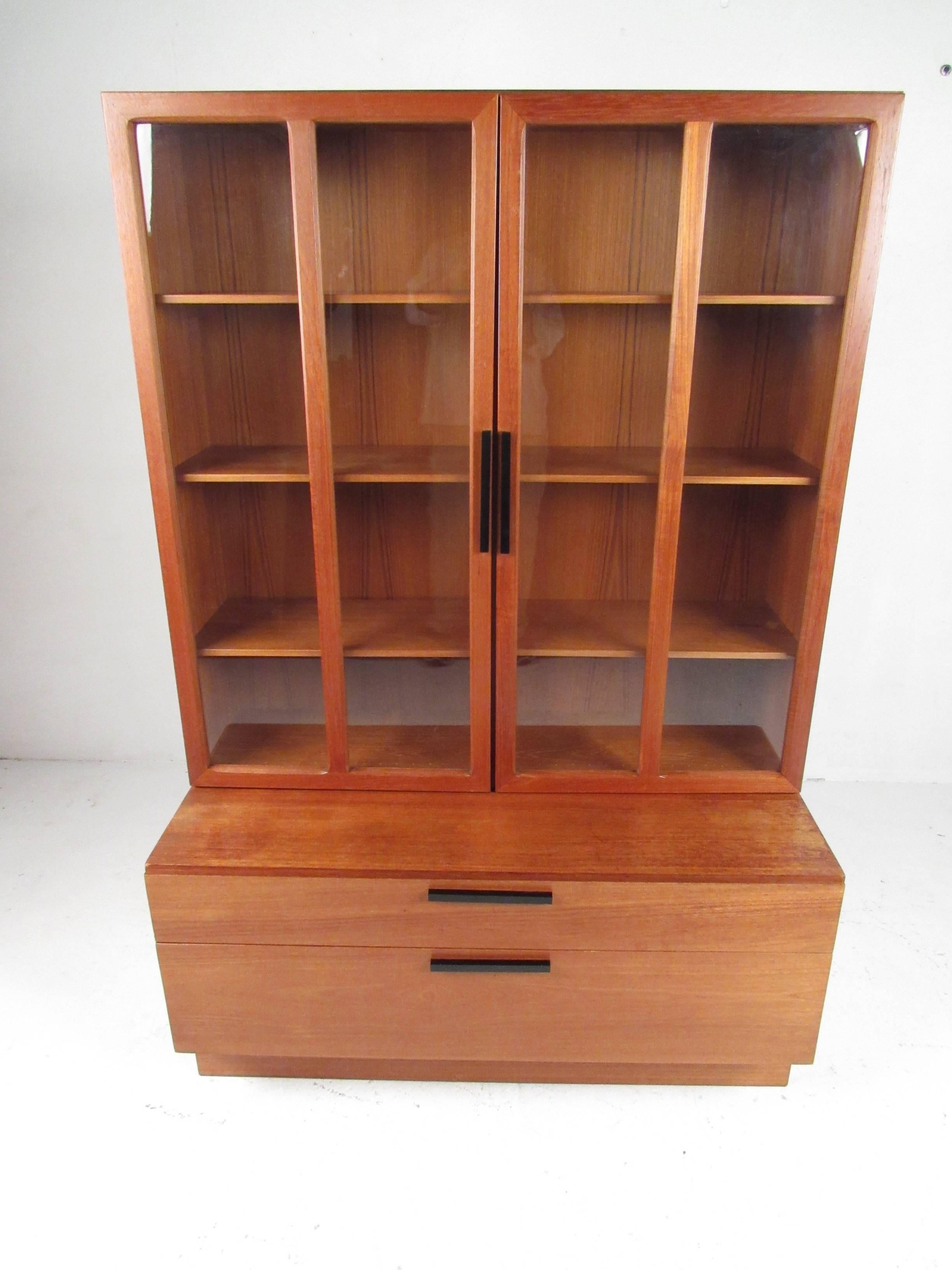 Scandinavian Modern Teak Bookcase by Ib Kofod Larsen for Faaruup In Good Condition In Brooklyn, NY