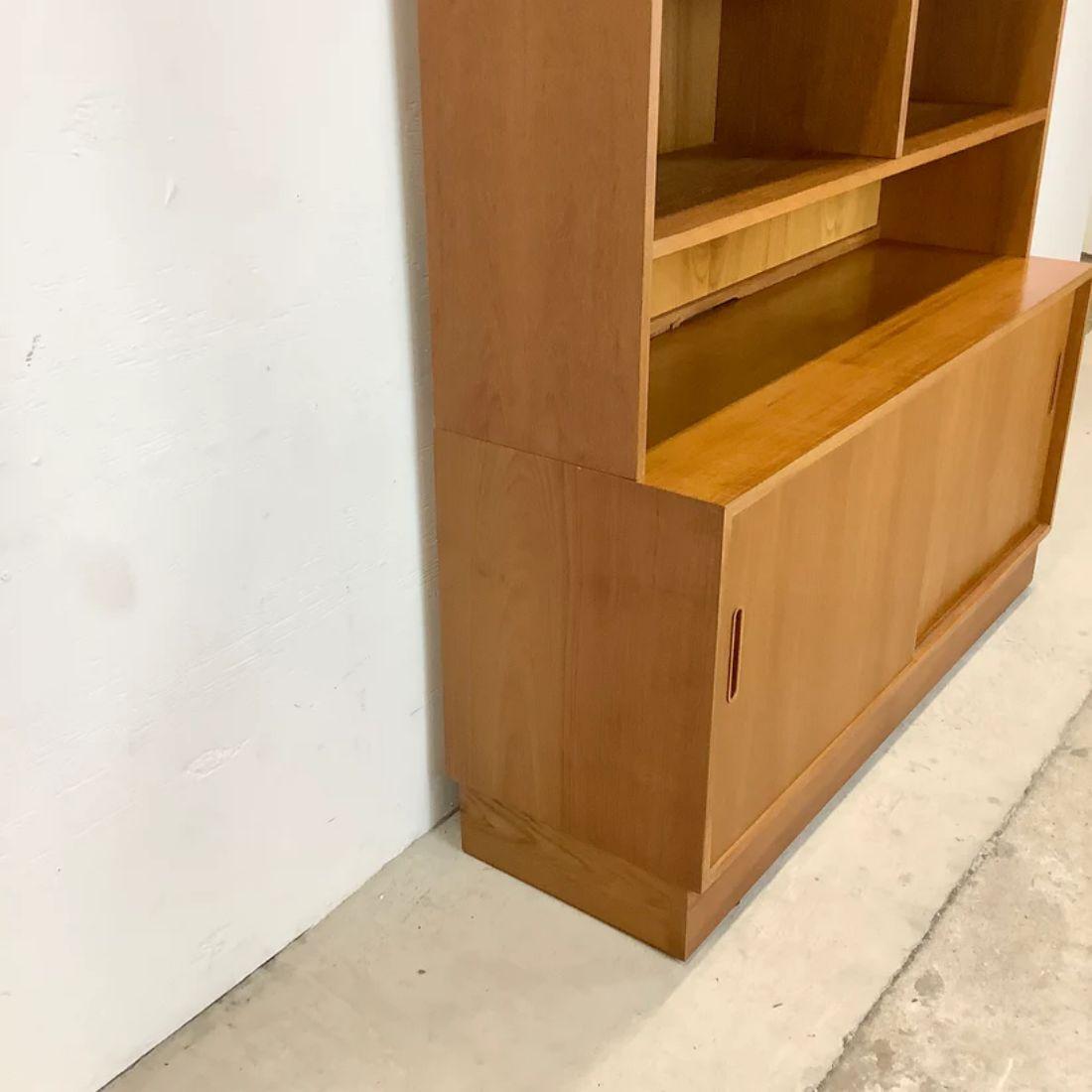 Scandinavian Modern Teak Bookcase with Cabinet by Poul Hundevad 11