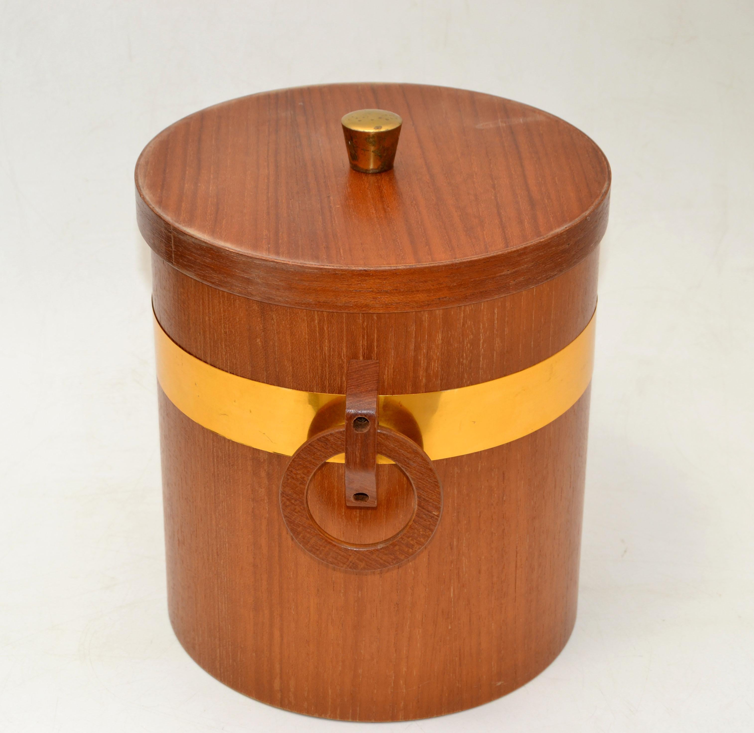 Hand-Crafted Scandinavian Modern Teak & Brass Lidded Ice Bucket Plastic Insulation 1970 For Sale