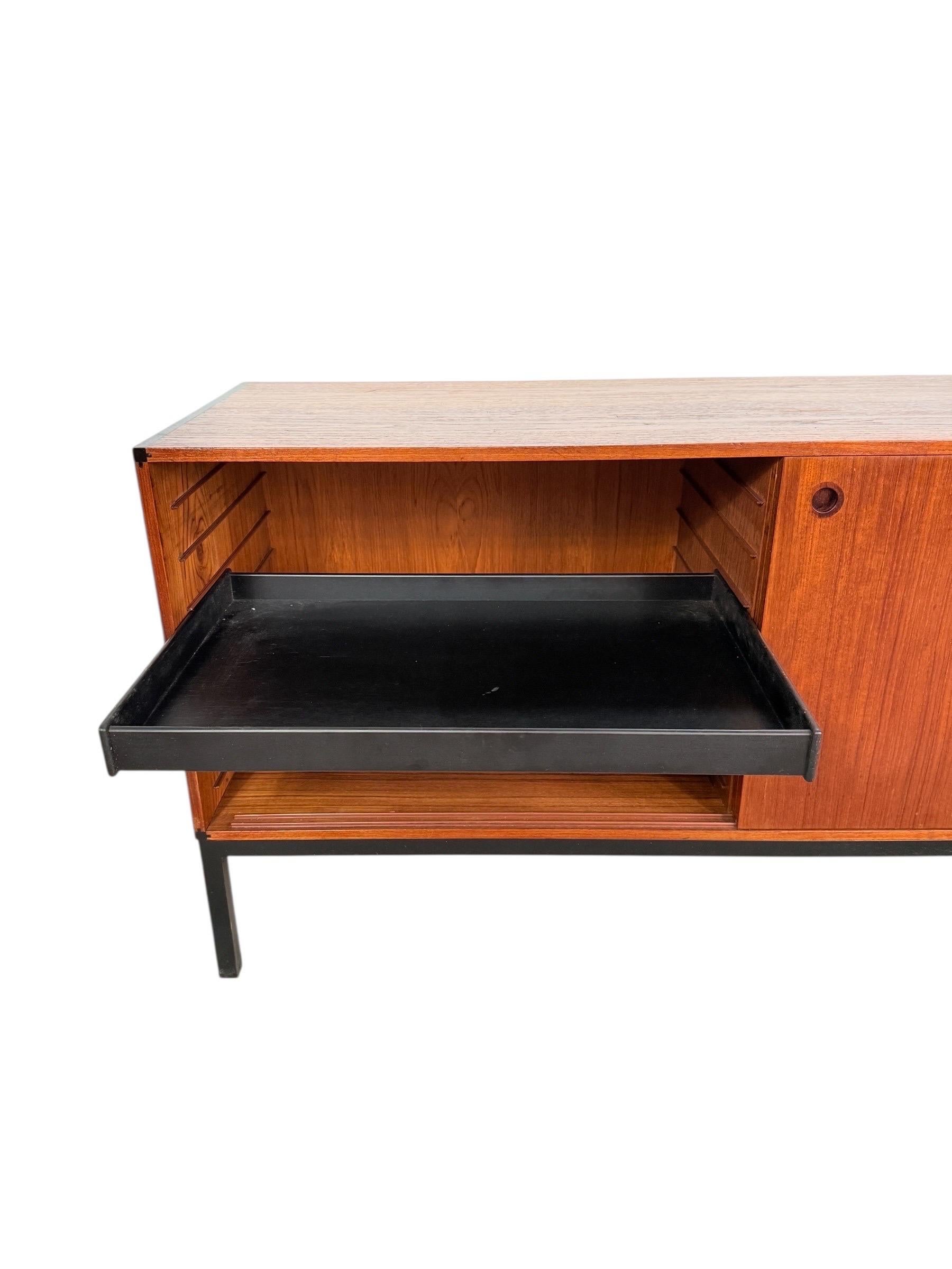 Scandinavian Modern Teak Credenza by Hans Hove & for Christian Linneberg Møbler For Sale 4