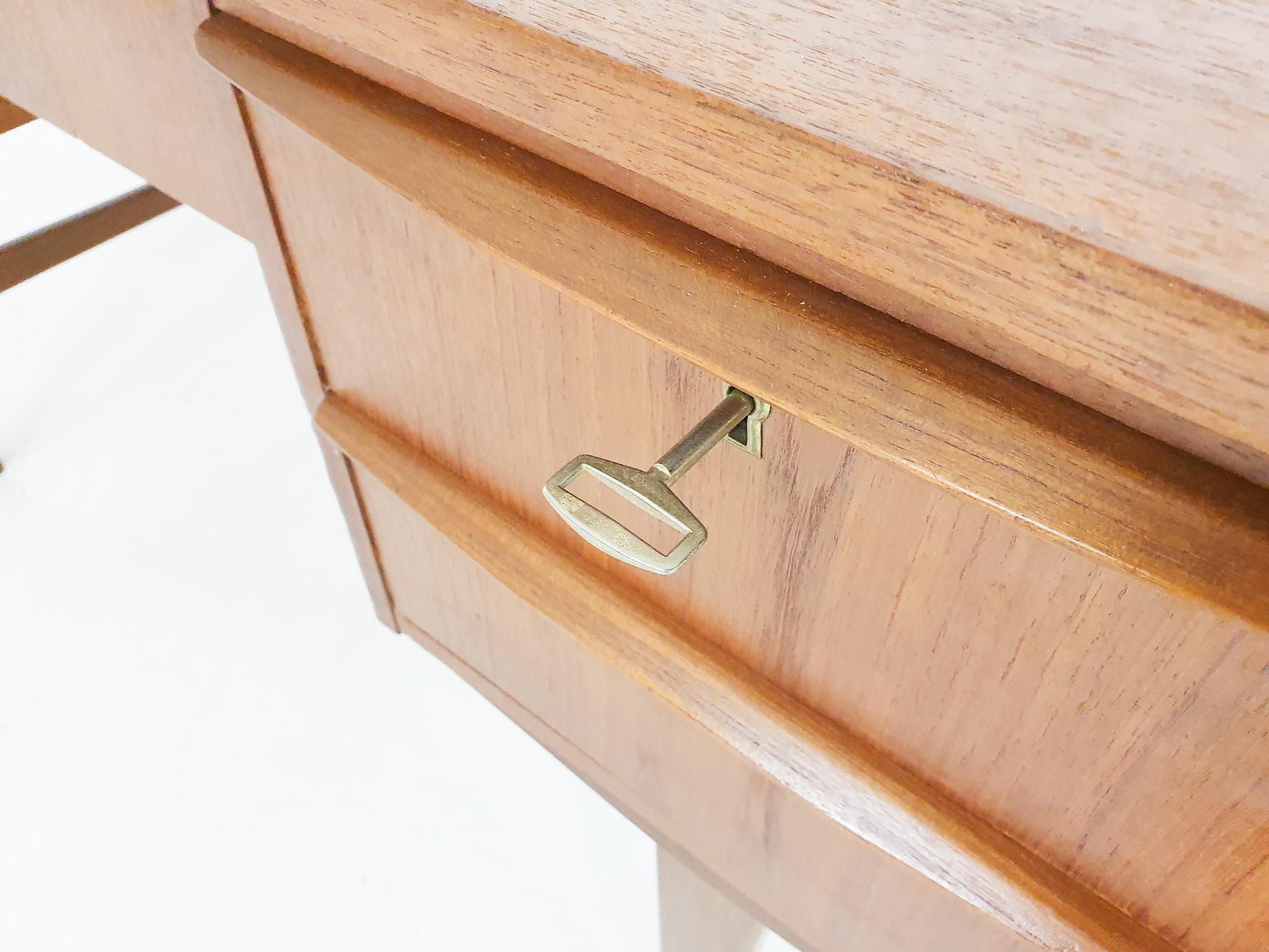 Scandinavian Modern Teak Desk, 1960s 5