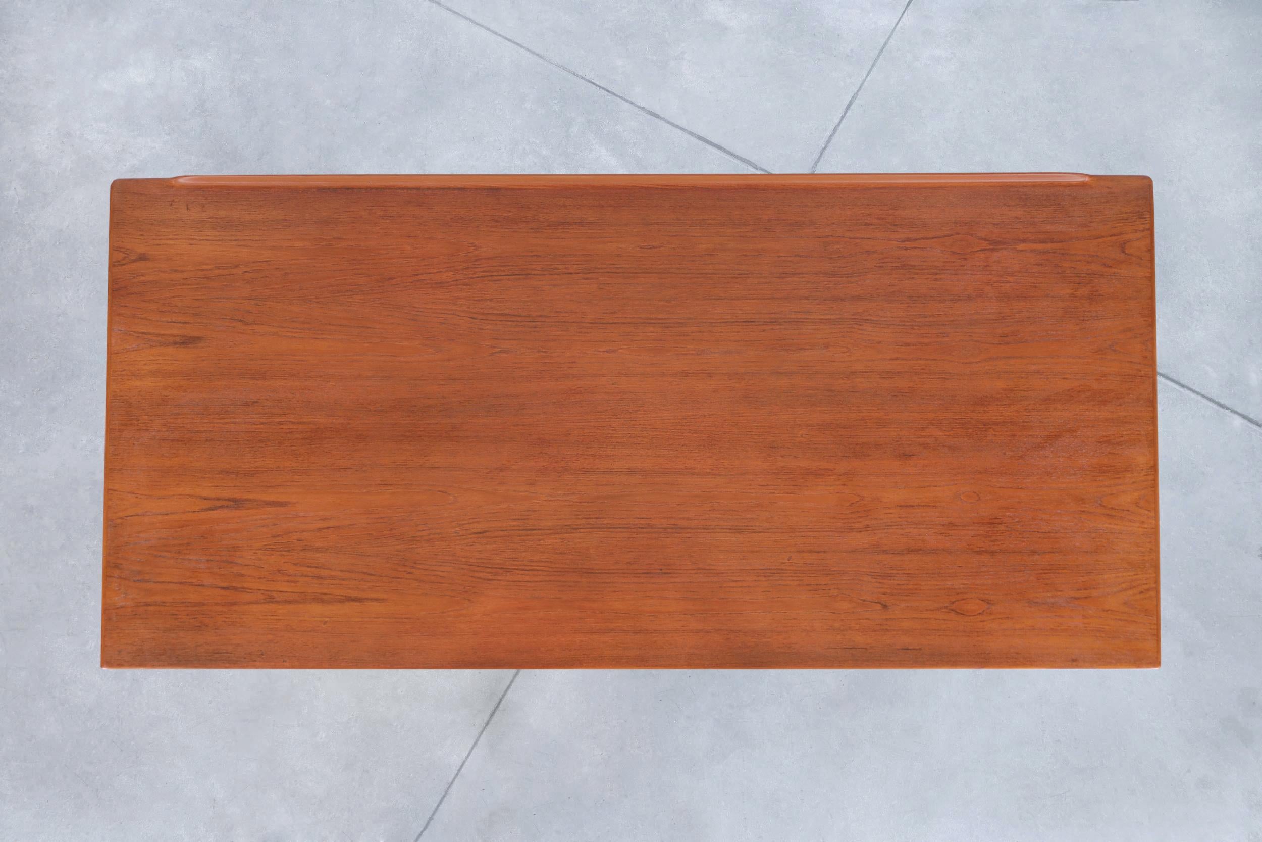 Scandinavian Modern Teak Desk by Goran Strand for Lelangs Møbelfabrik For Sale 6