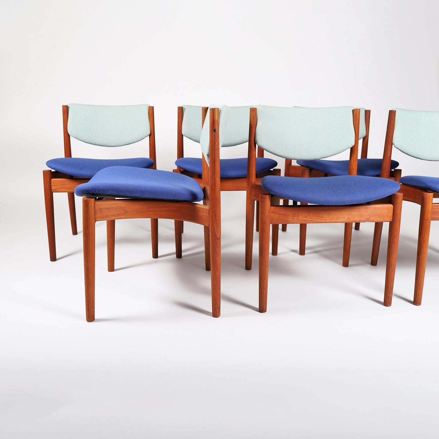 Scandinavian Modern Teak Dining Chairs by Finn Juhl In Excellent Condition In Minneapolis, MN