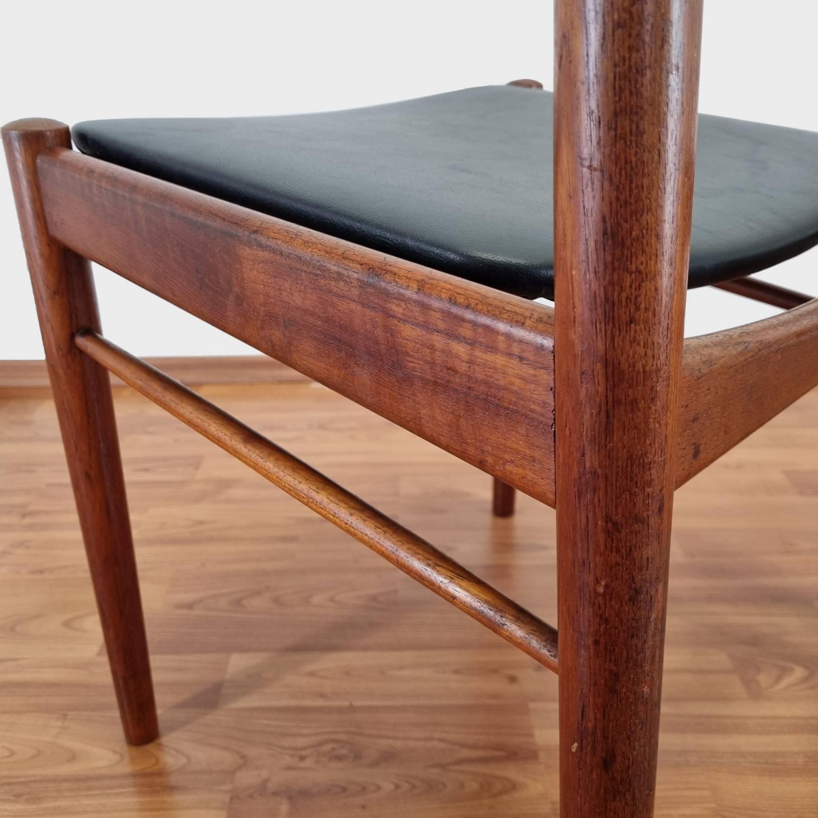 Scandinavian Modern Teak Dining Chairs, Design By Niels Otto Möller, Denmark 60s For Sale 5