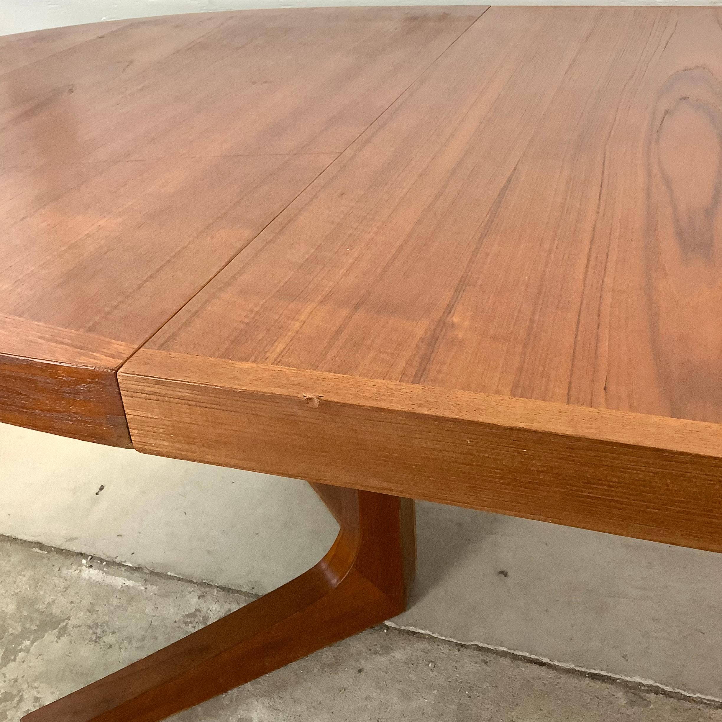 Scandinavian Modern Teak Dining Table With Two Leaves by Dyrlund 11