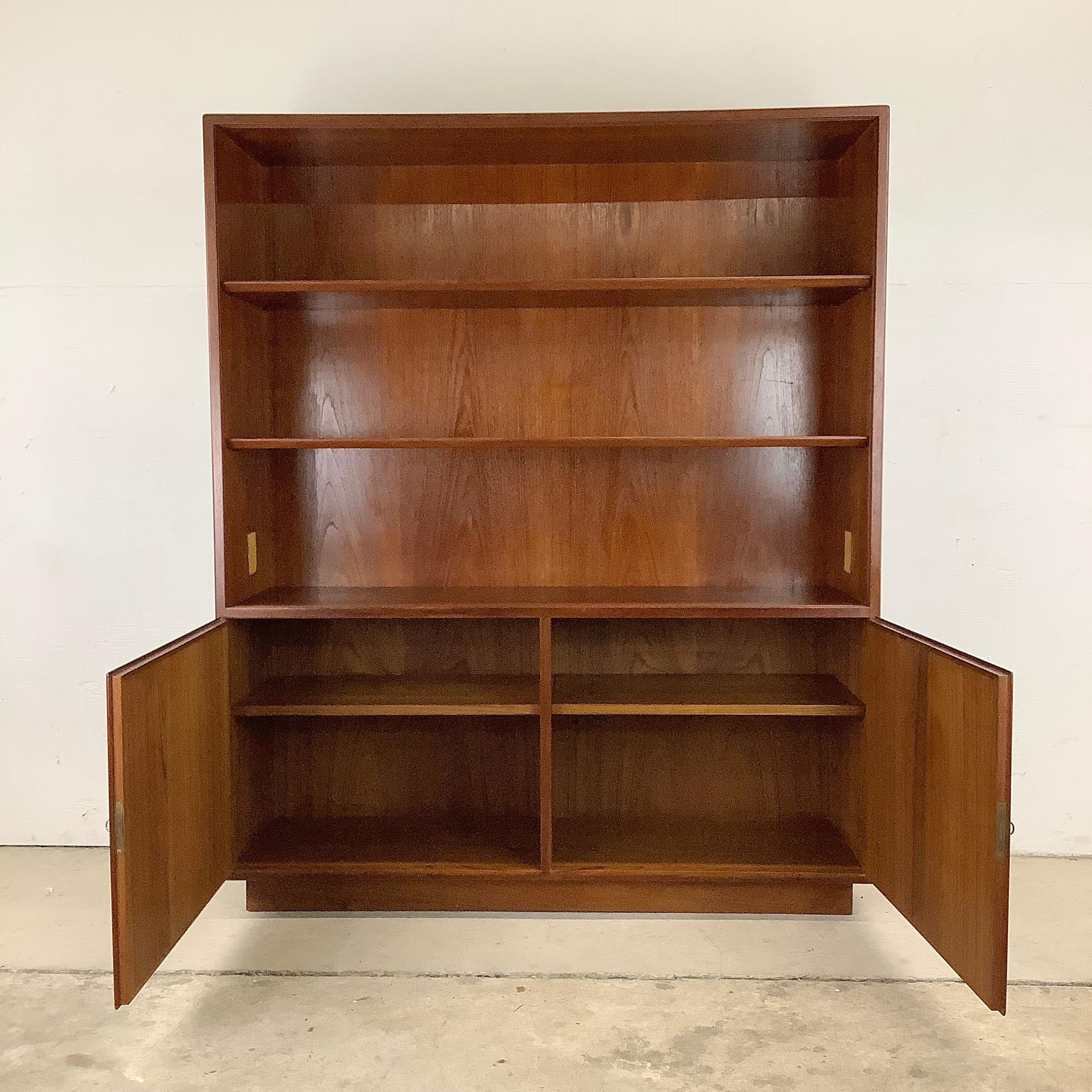 Scandinavian Modern Teak Display Cabinet For Sale 2