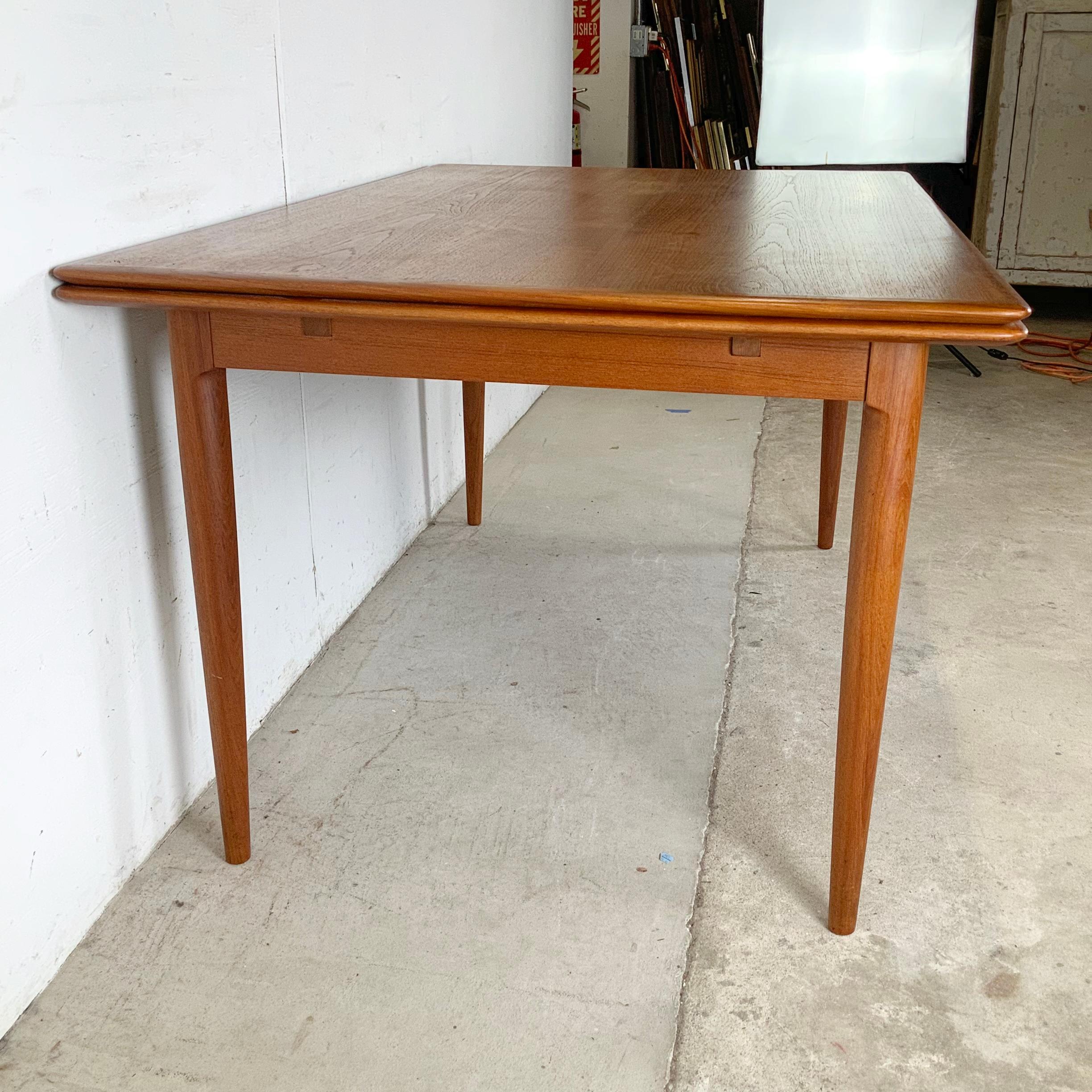 Scandinavian Modern Teak Draw Leaf Dining Table by Skovmand & Andersen For Sale 8