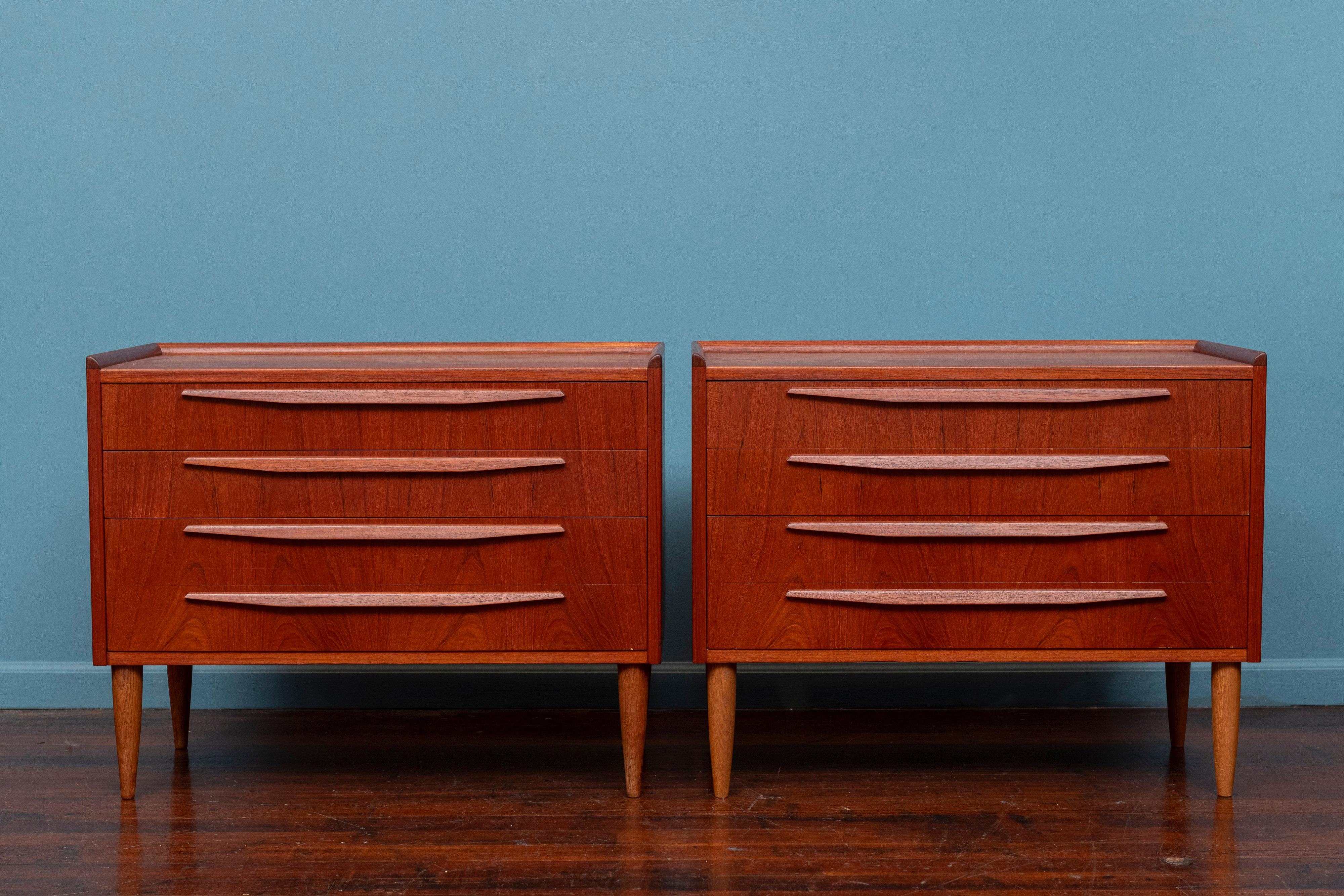 Scandinavo moderno Comò o comodini in teak The Modern Scandinavian in vendita