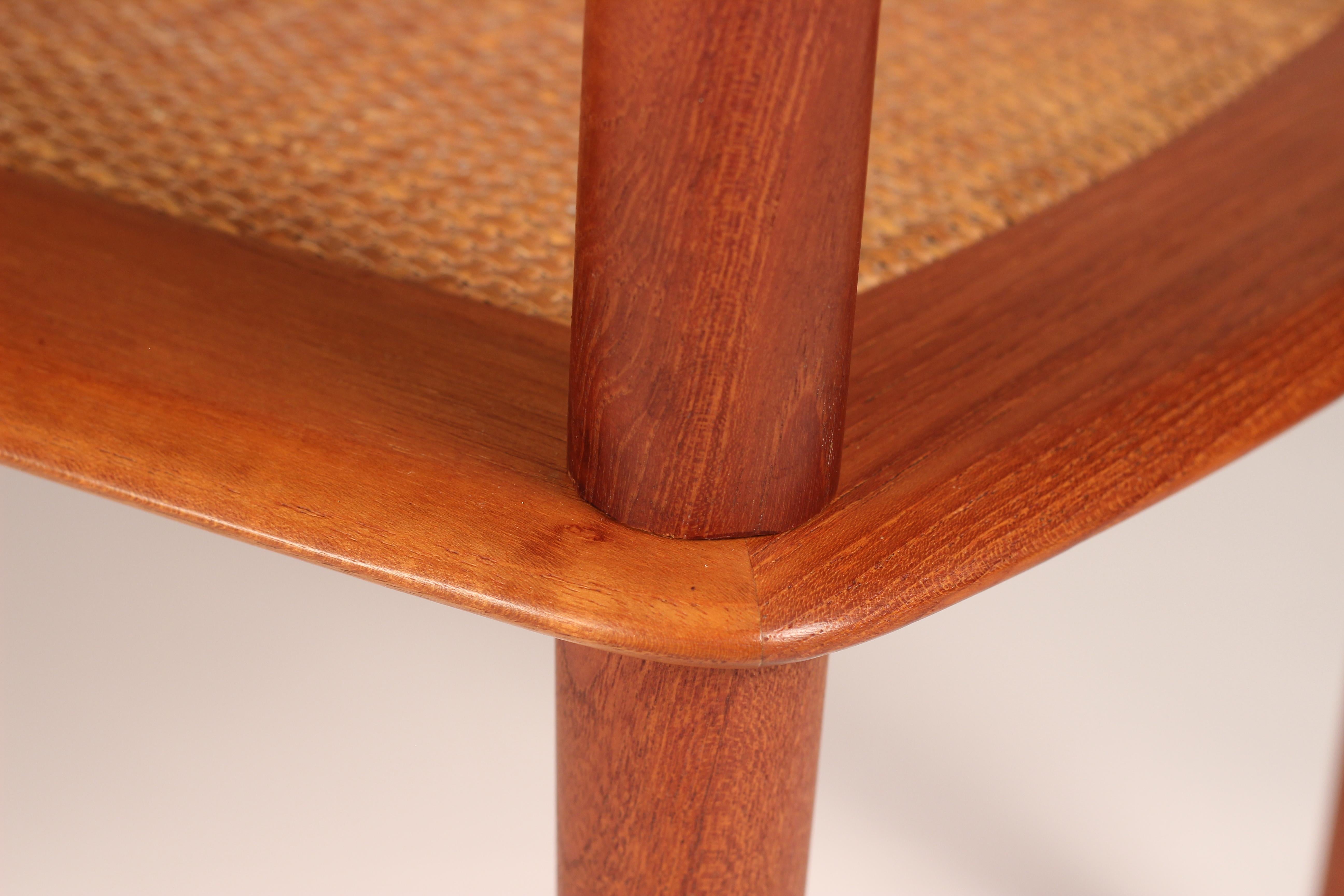 Scandinavian Modern Teak End or Side Table by Peter Hvidt 12