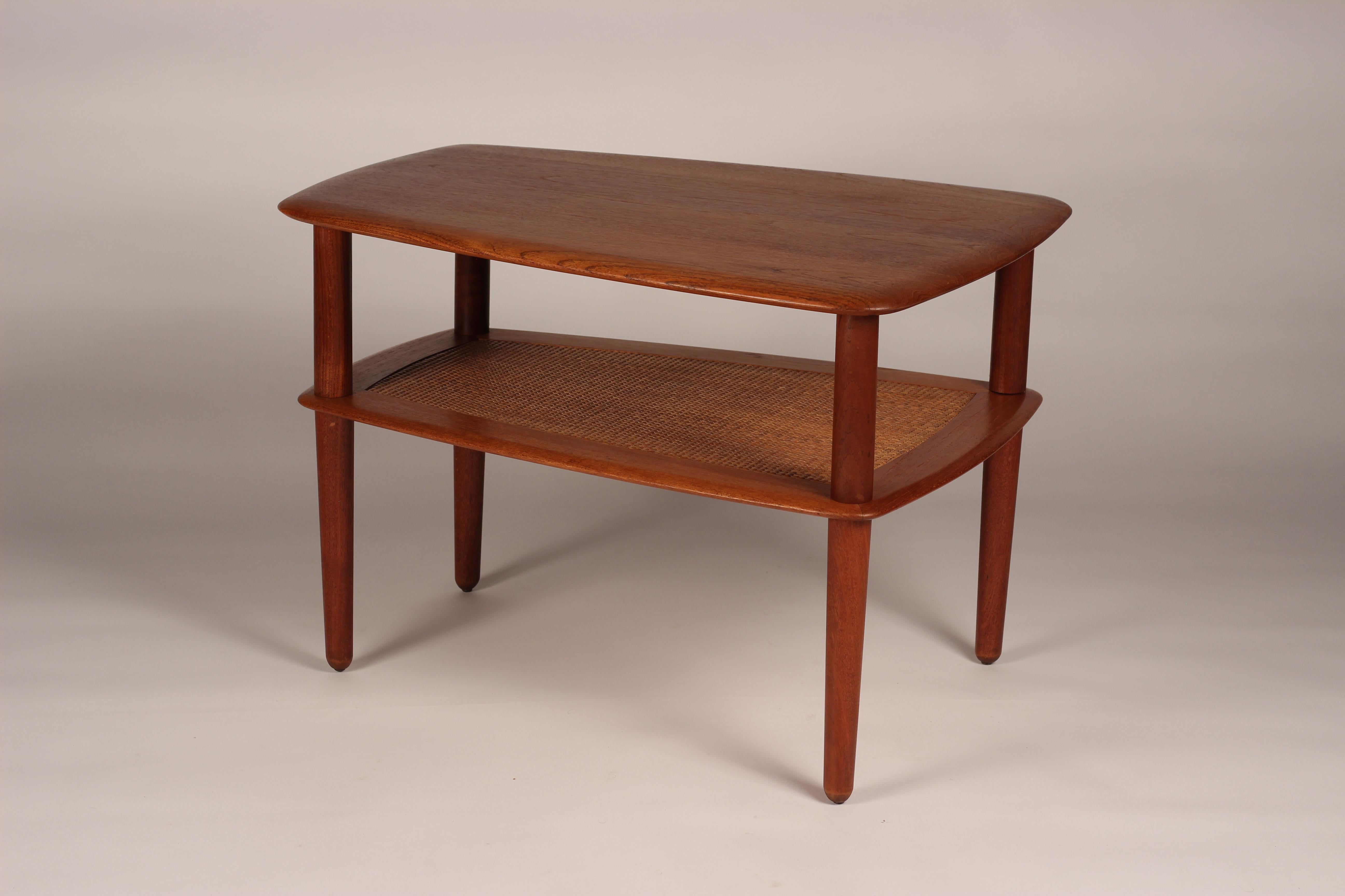 Woodwork Scandinavian Modern Teak End or Side Table by Peter Hvidt