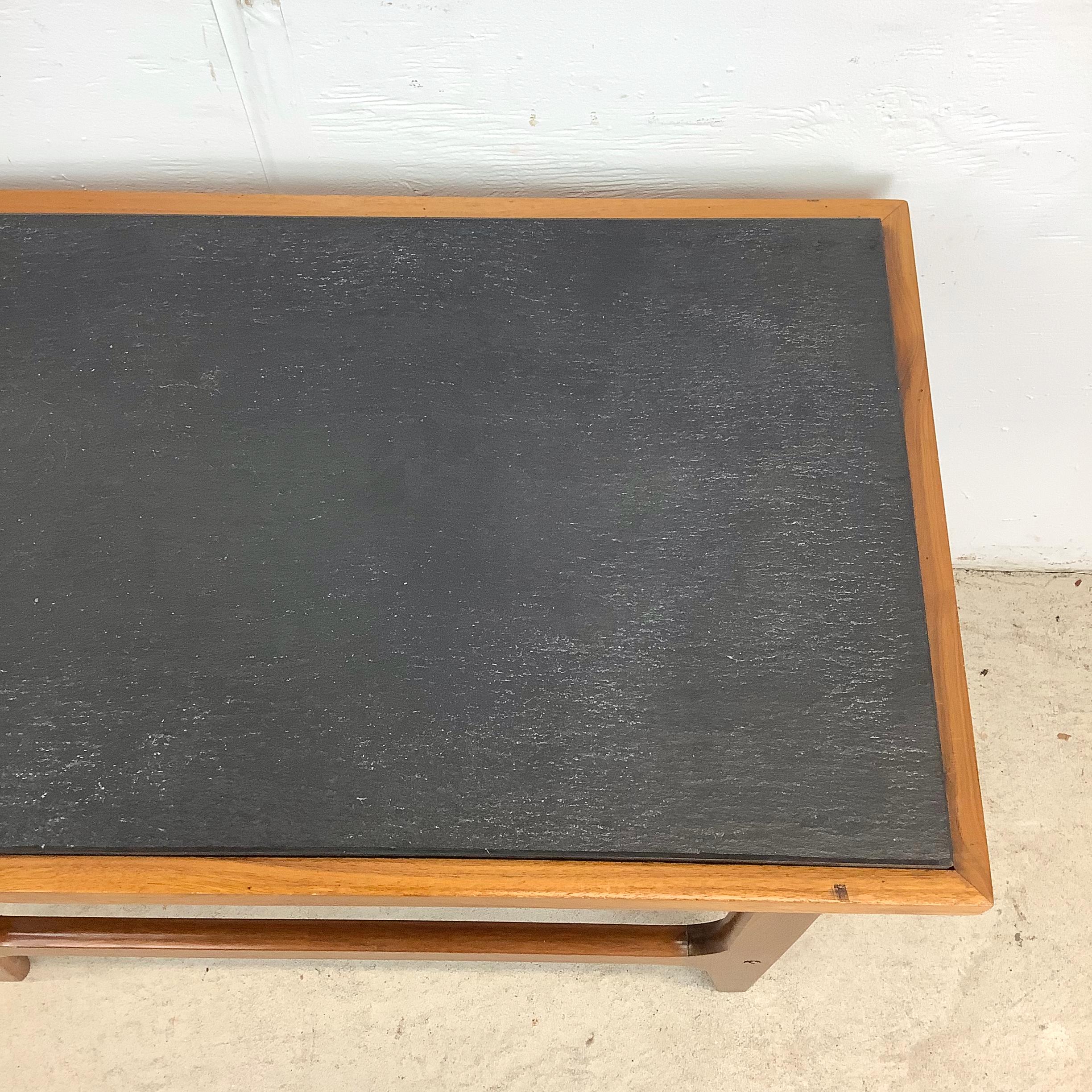 Scandinavian Modern Teak End Table With Slate Top In Good Condition For Sale In Trenton, NJ