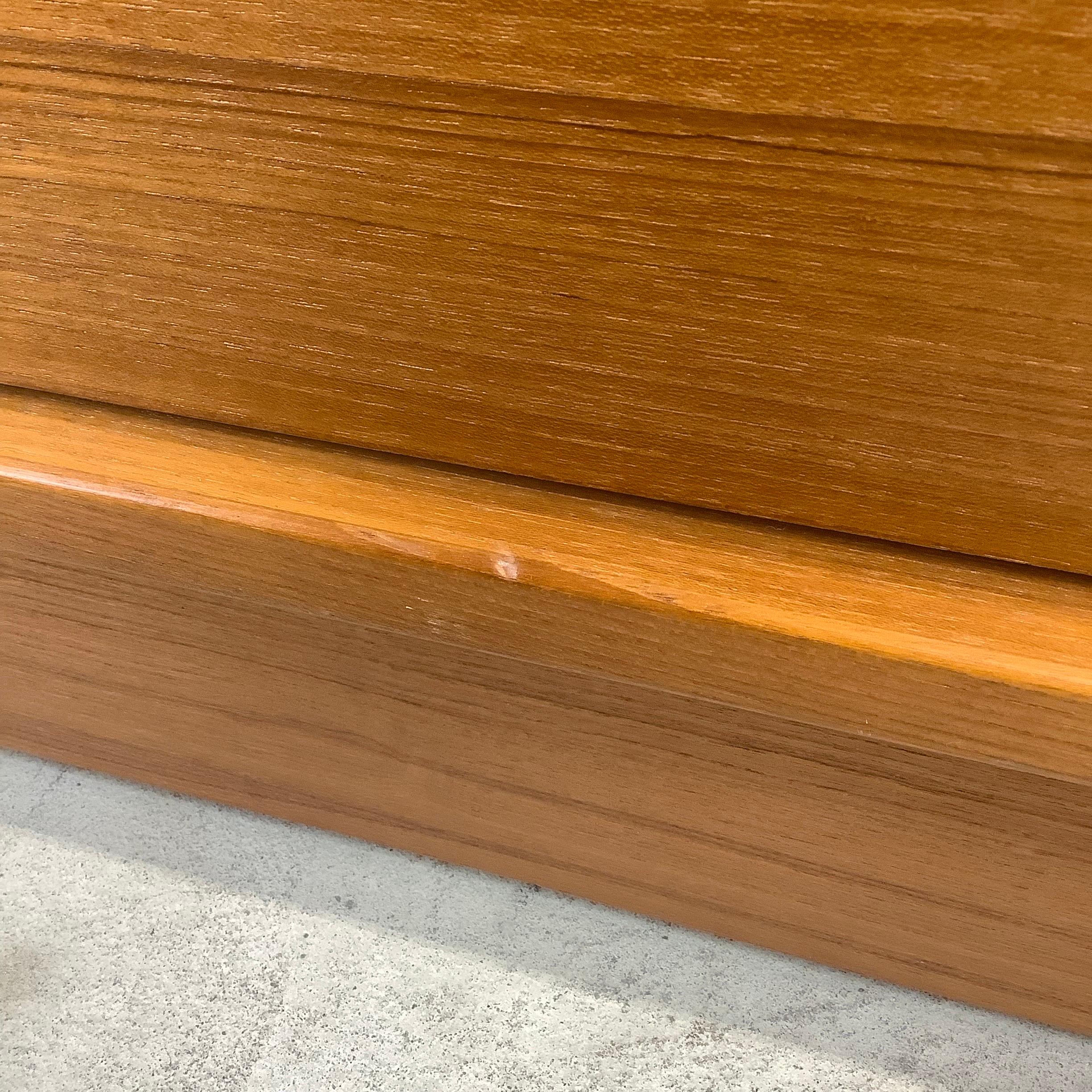 Scandinavian Modern Teak Five Drawer Highboy Dresser 10
