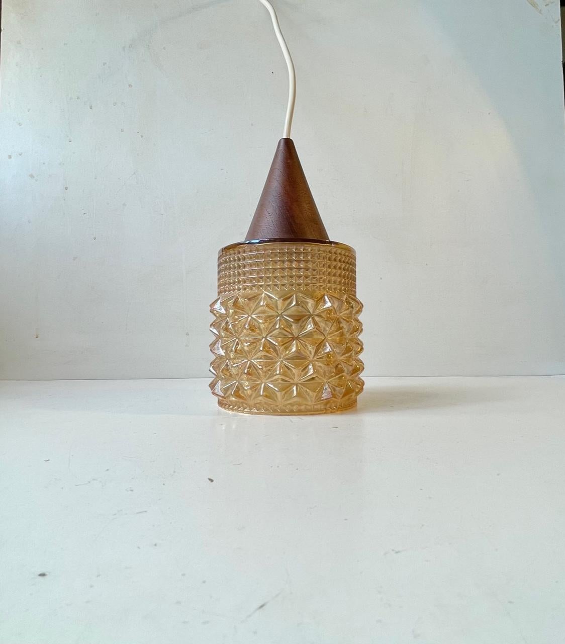 Scandinavian Modern Teak & Honey Glass Pendant Lamp, 1960s In Good Condition For Sale In Esbjerg, DK