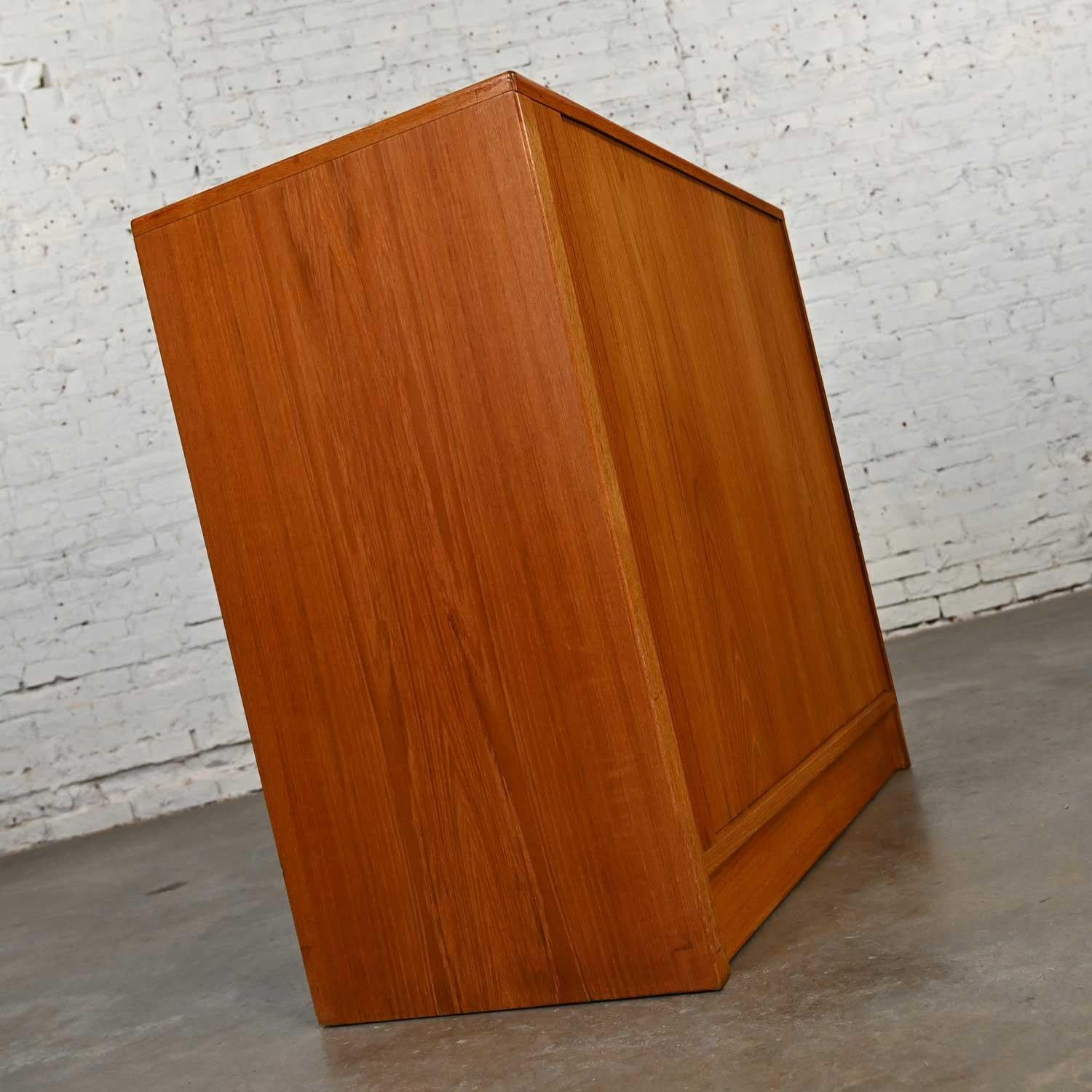 Scandinavian Modern Teak Low Bachelor’s Chest with Tambour Door Made in Denmark In Good Condition In Topeka, KS