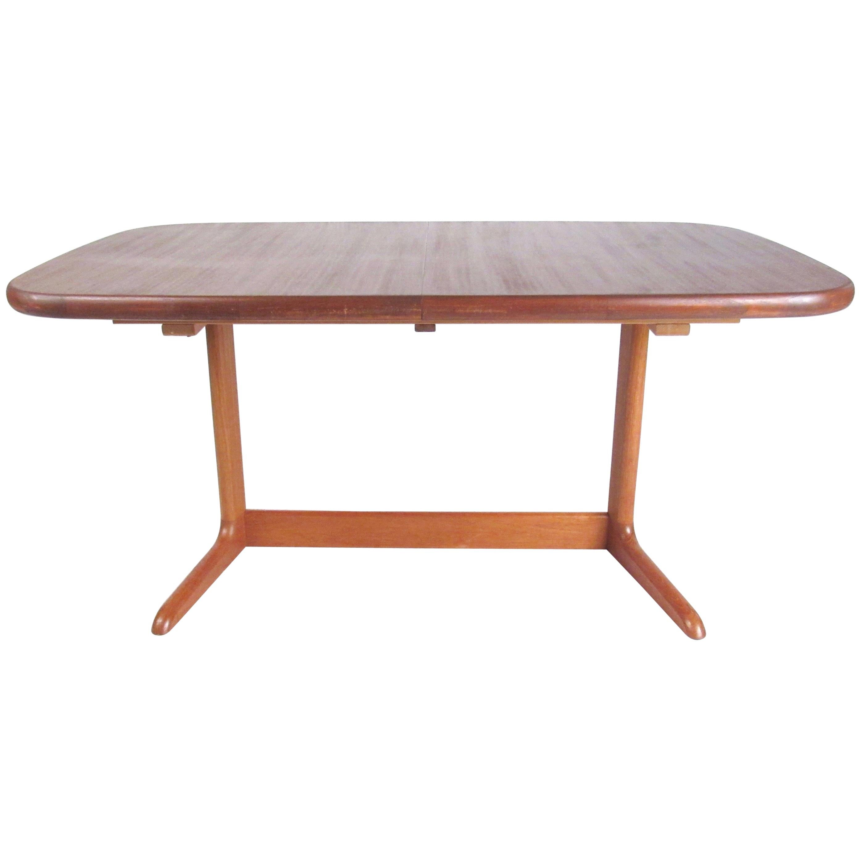 Scandinavian Modern Teak Oval Dining Table