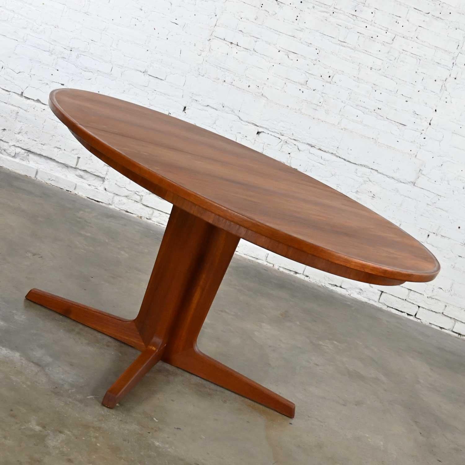 Scandinavian Modern Teak Oval Dining Table Ped Base Attr to Bernhard Pedersen 6