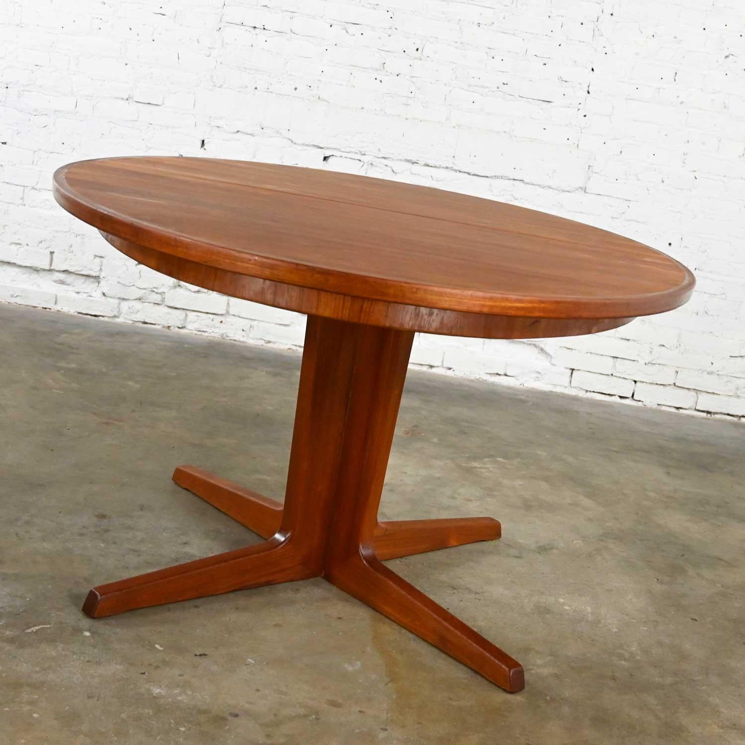 Scandinavian Modern Teak Oval Dining Table Ped Base Attr to Bernhard Pedersen  3