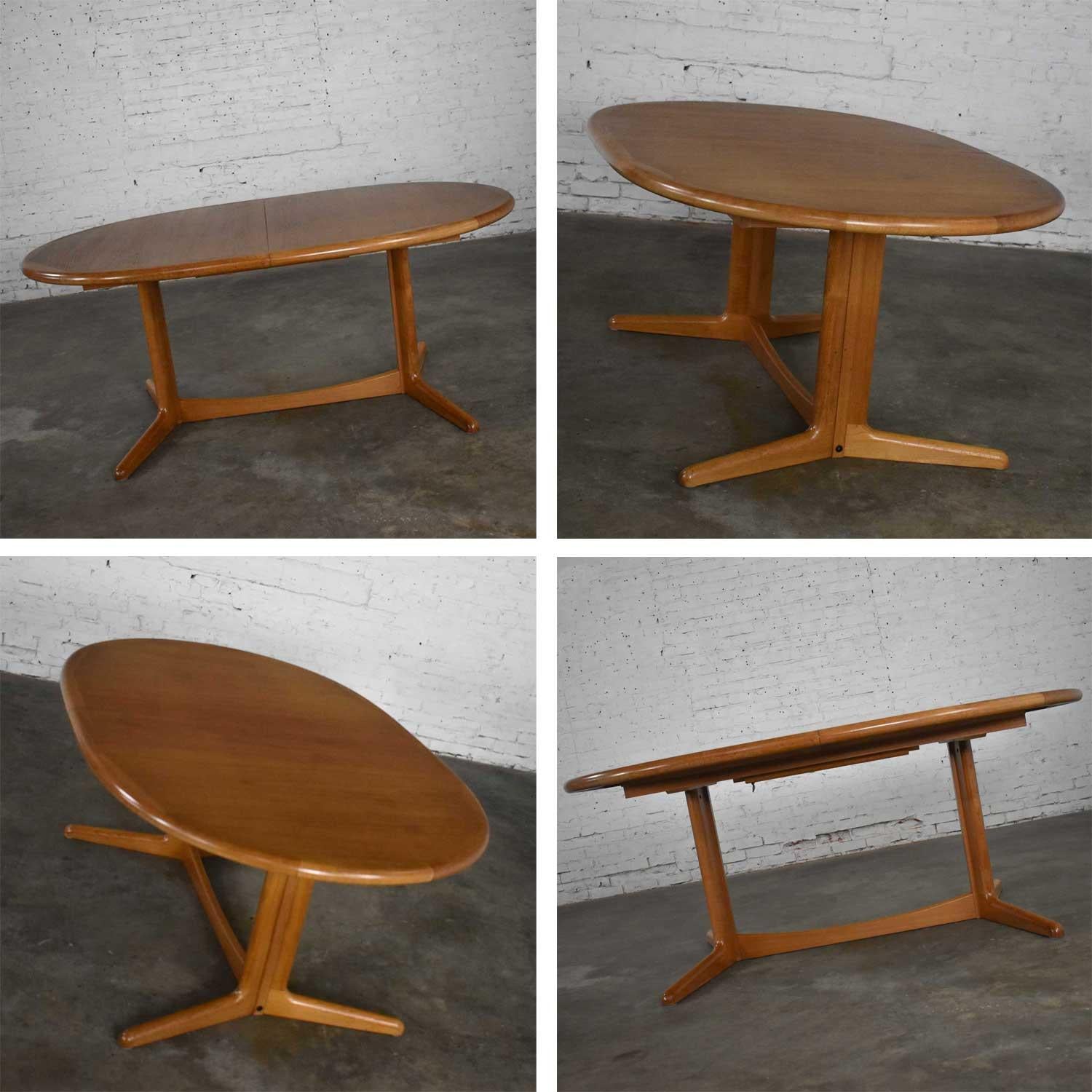 Scandinavian Modern Teak Oval Dining Table with Integral Leaf Style Dyrlund 9