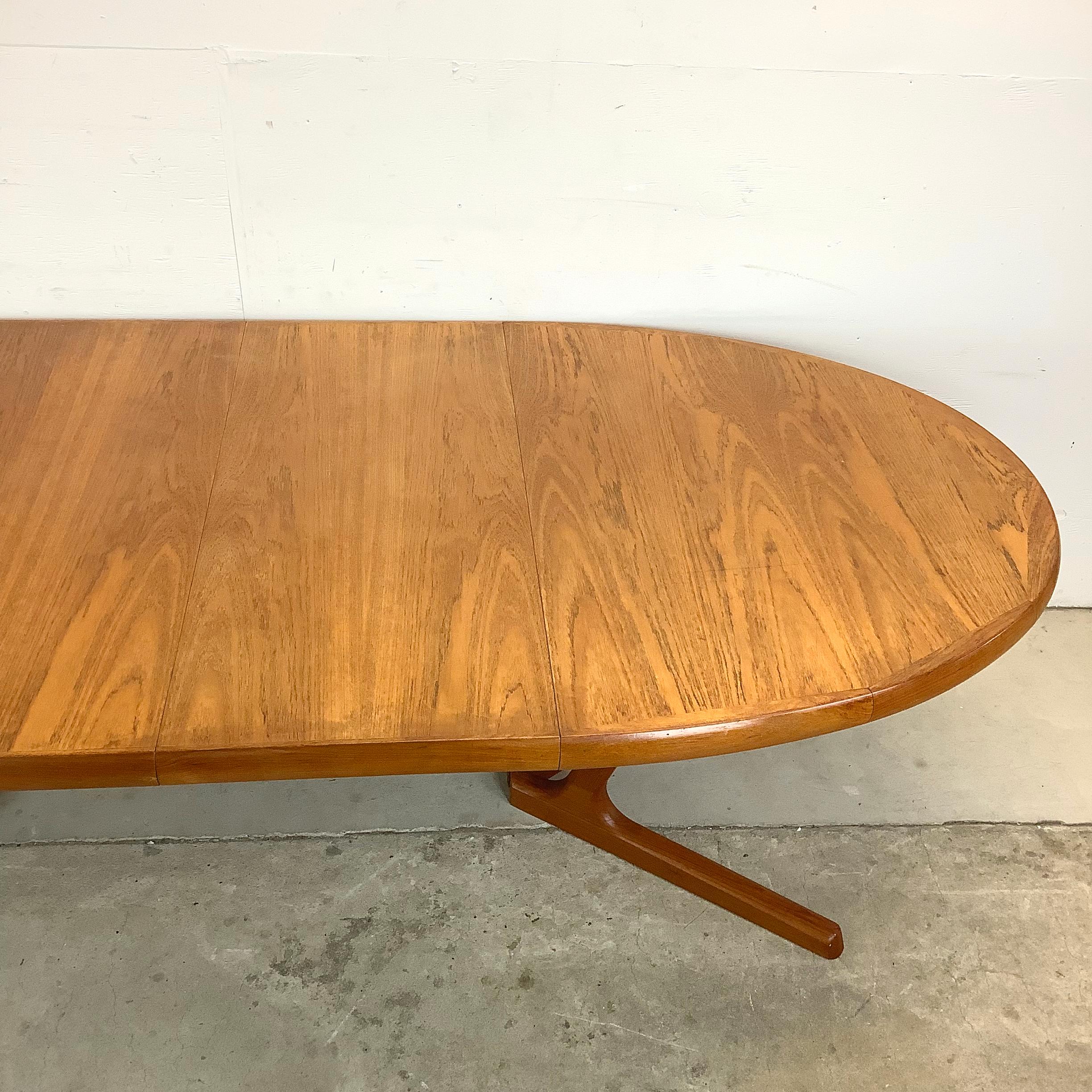 Scandinavian Modern Teak Oval Dining Table With Leaves For Sale 3