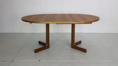 Scandinavian Modern Teak Oval Extendable Dinning Table 1960, Denmark
