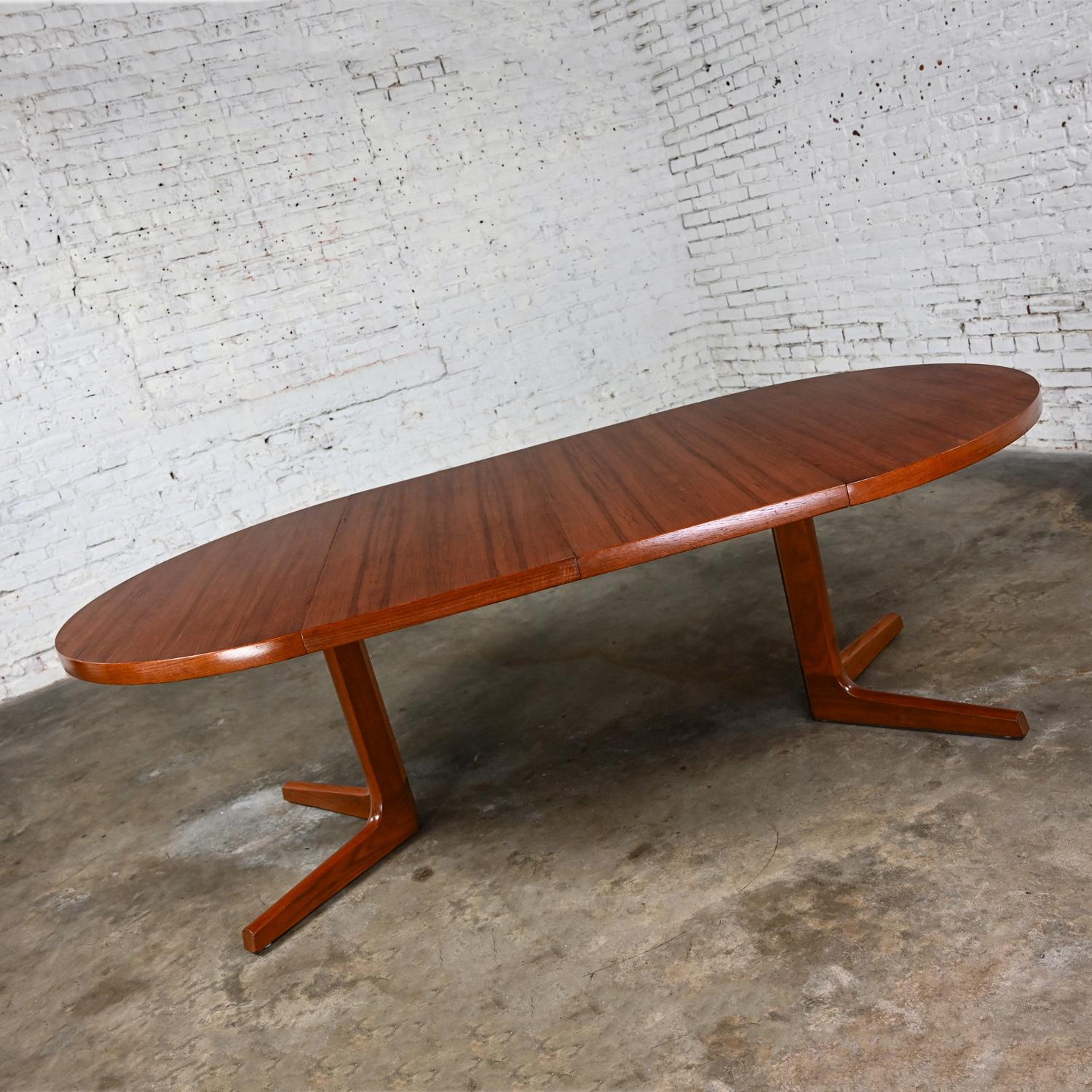 Scandinavian Modern Teak Round - Oval Extension Dining Table Pedestal Base by AM 3