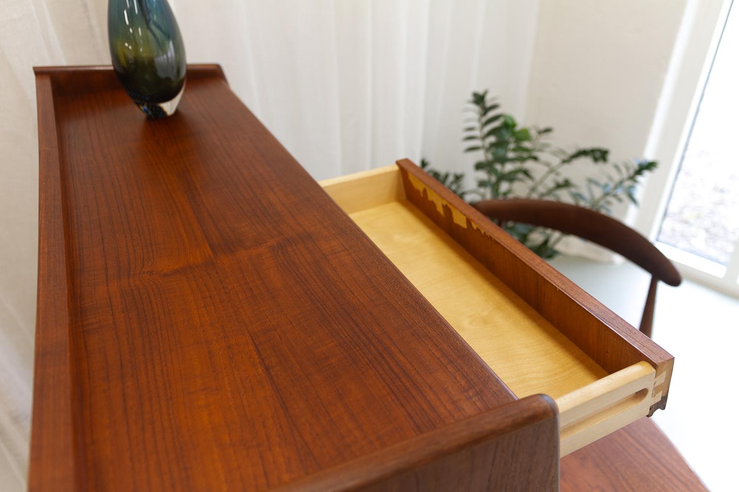 Segreteria in teak The Modern Scandinavian di Gunnar Falsig 1960 in vendita 11
