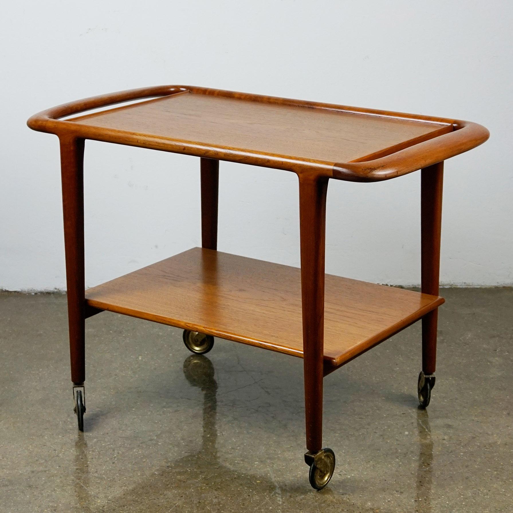Scandinavian Modern Teak Serving Table or Bar Cart by Niels Otto Møller In Good Condition In Vienna, AT
