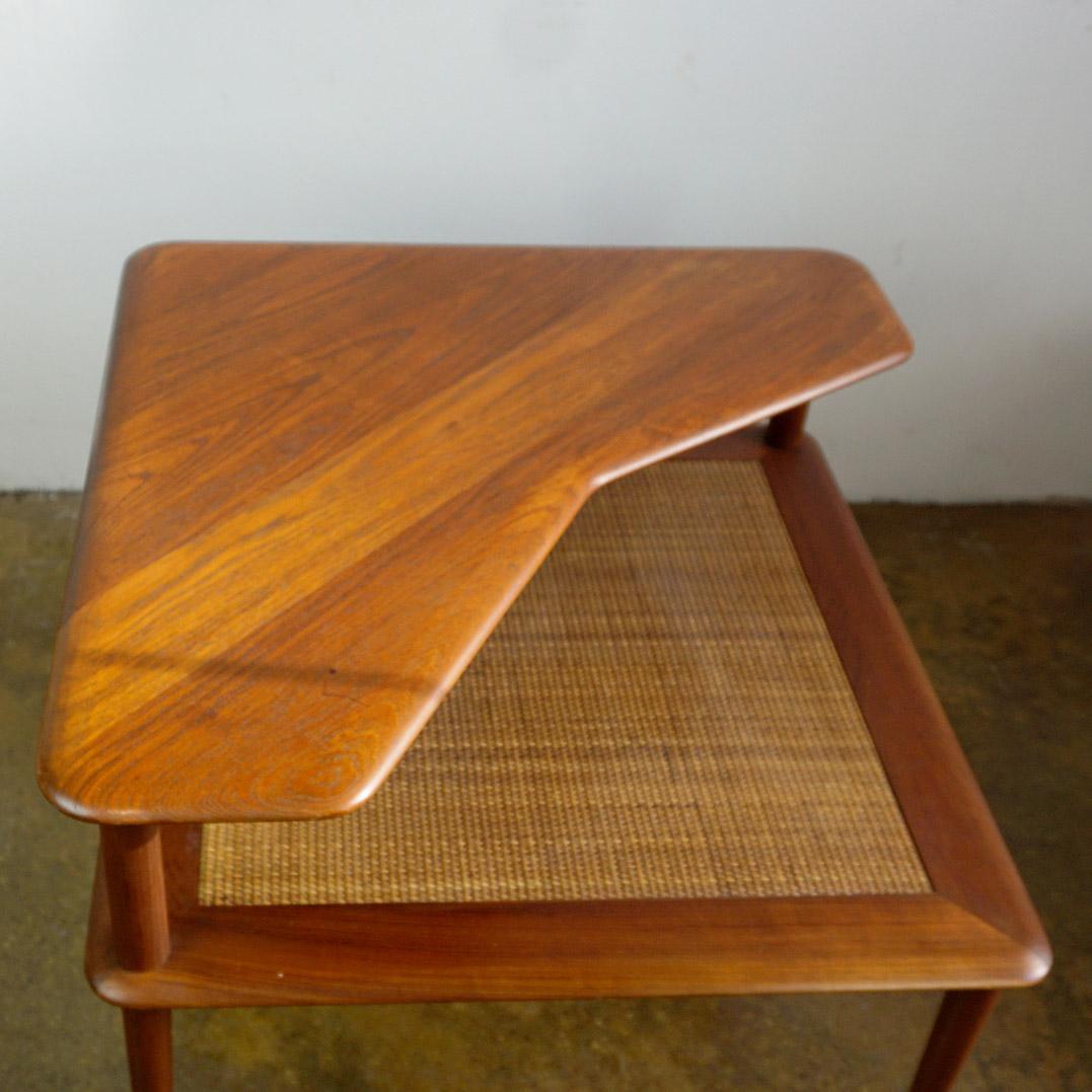 Danish Scandinavian Modern Teak Side Table Minerva by Peter Hvidt for Soborg Mobler For Sale