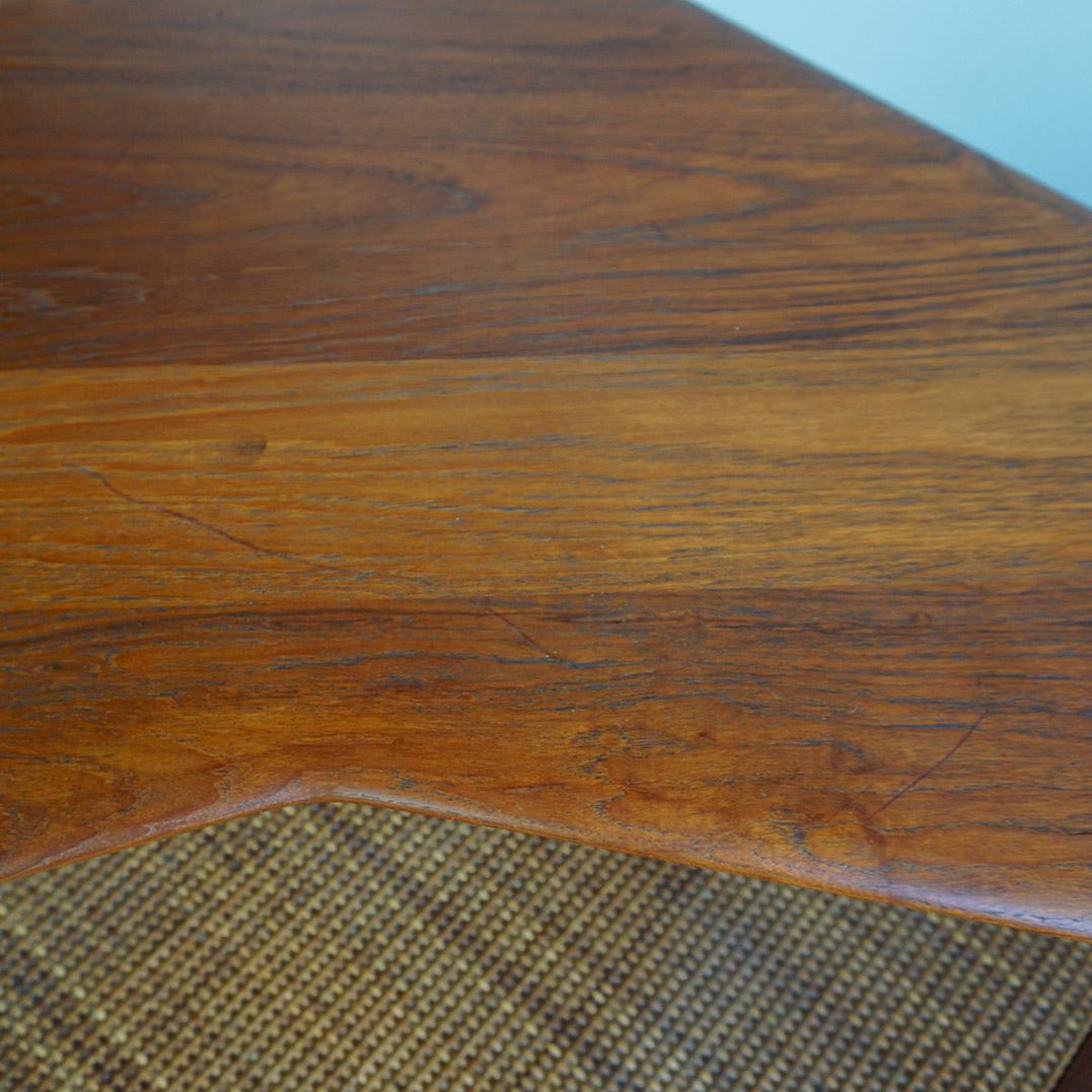 Scandinavian Modern Teak Side Table Minerva by Peter Hvidt for Soborg Mobler In Good Condition For Sale In Vienna, AT