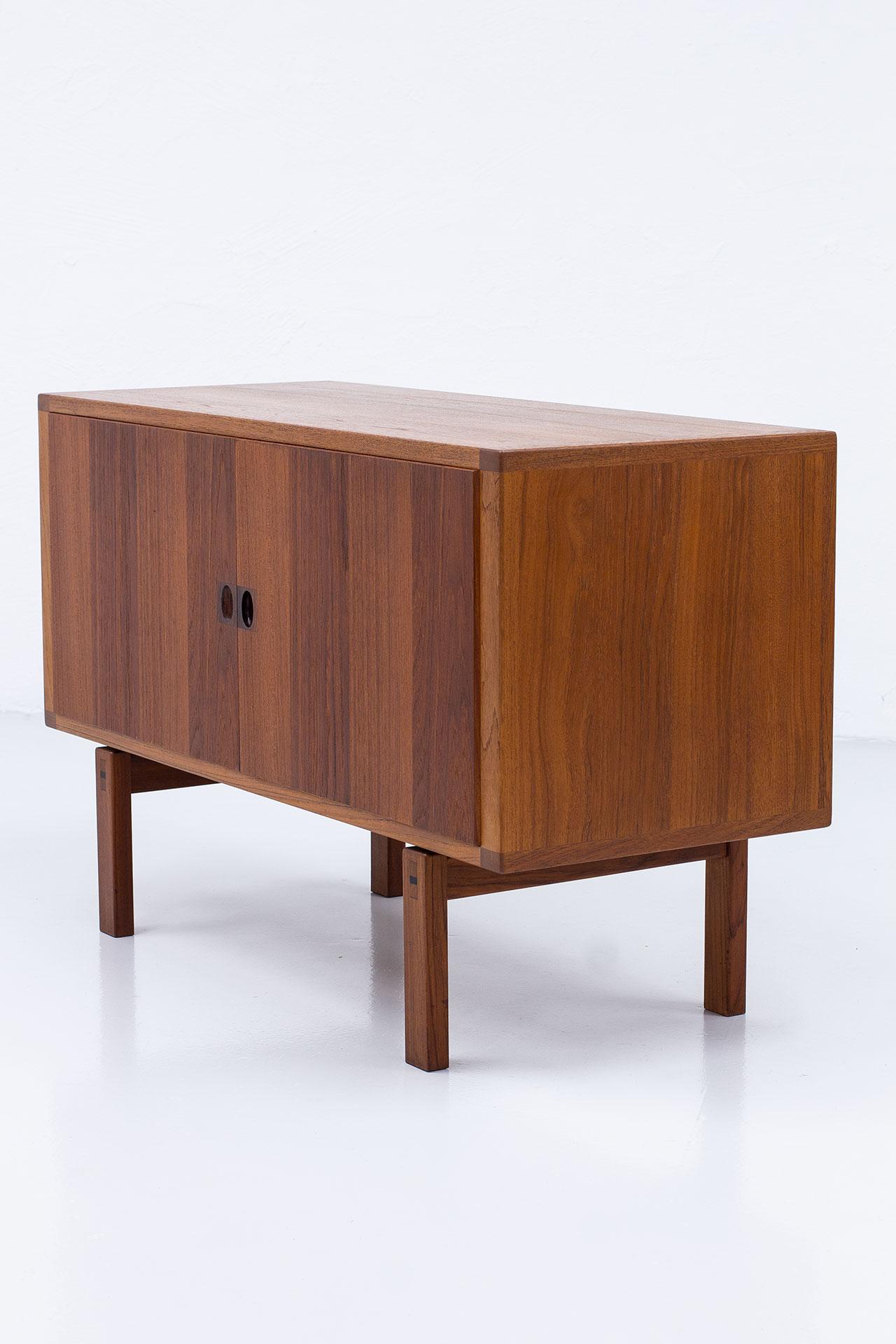 Scandinavian Modern Teak Sideboard by Lennart Bender, 1960s 4