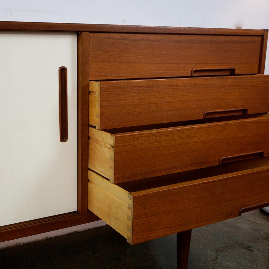 Scandinavian Modern Teak Sliding Door Credenza Trento by Nils Jonsson for Troeds 6