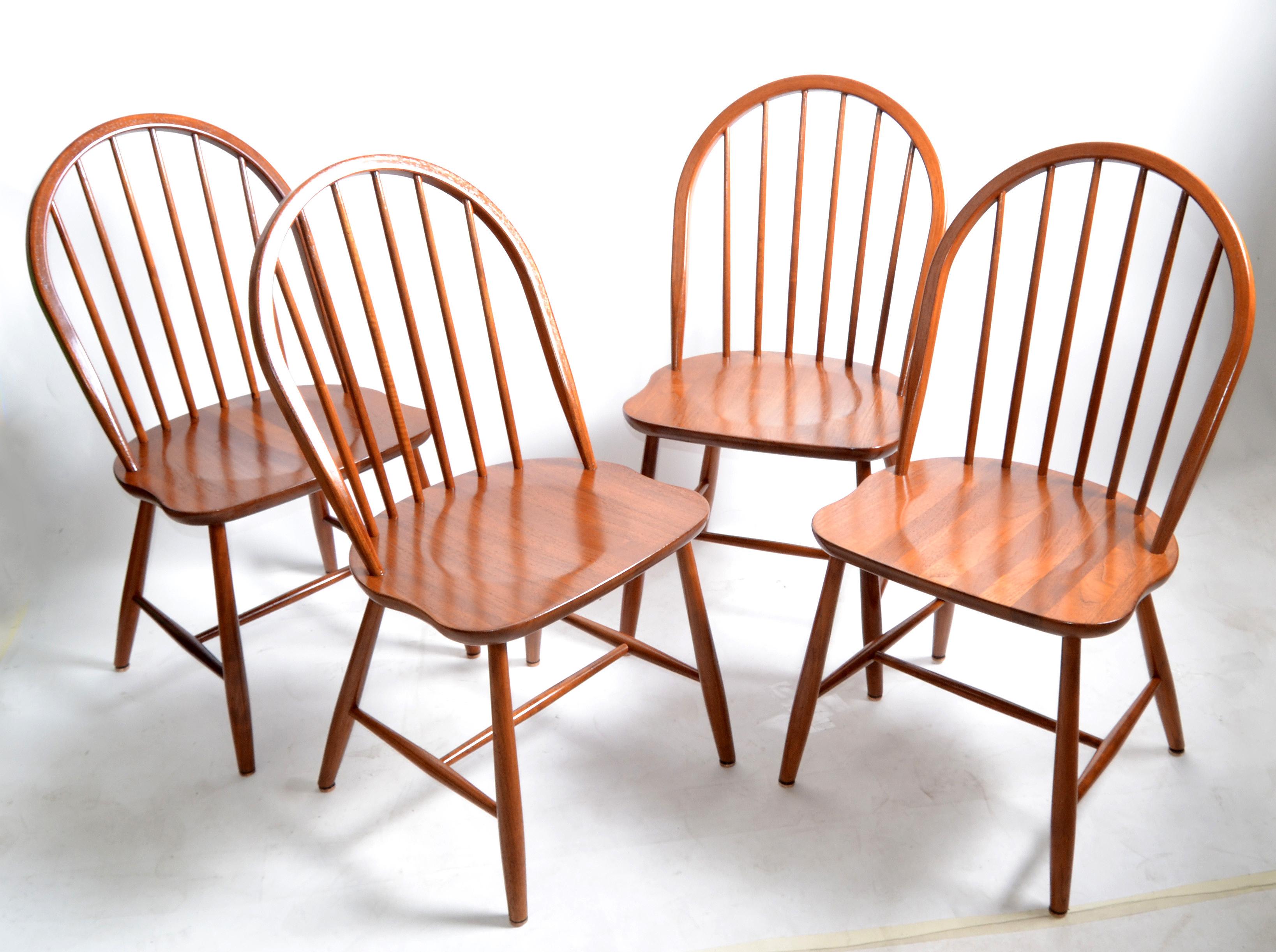 Scandinavian Modern Teak Spindle Back Dining Chairs Møbelfabrik Denmark, Set 4 For Sale 2